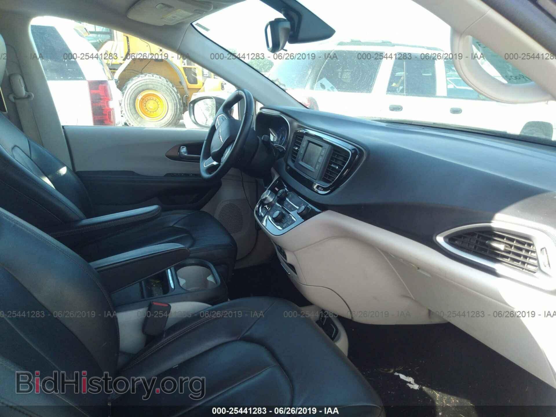 2017 CHRYSLER PACIFICA - VIN: 2C4RC1BG8HR593977 - Photo 5