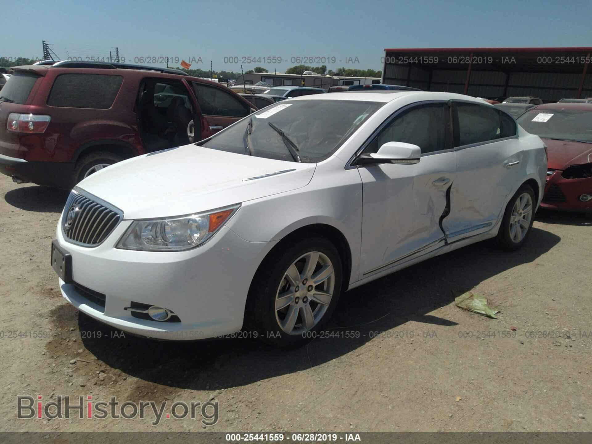 2013 BUICK LACROSSE - VIN: 1G4GC5E37DF138011 - Фото 2