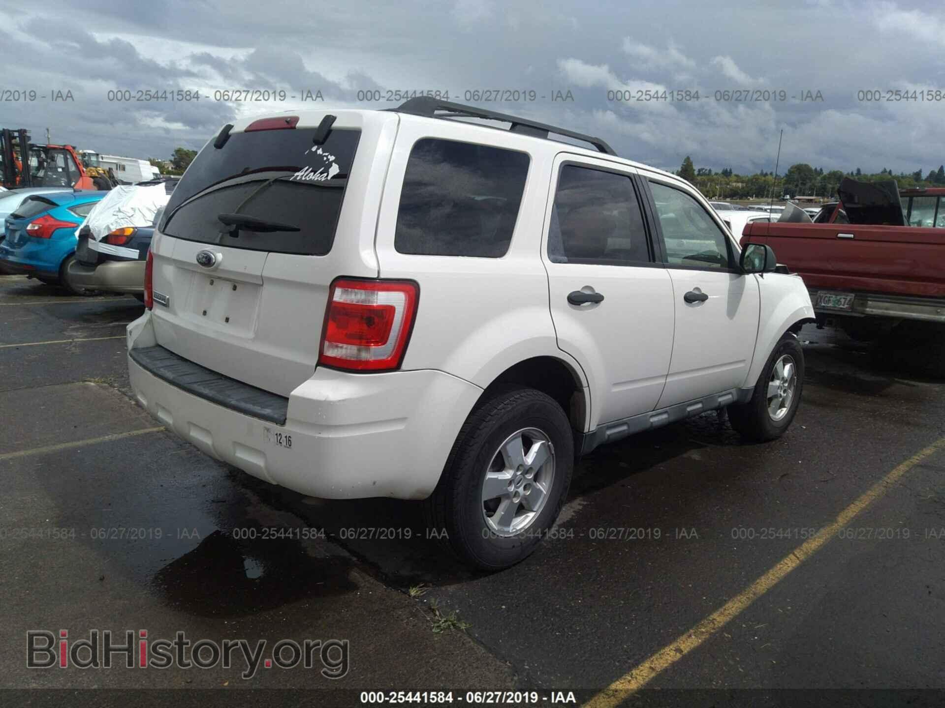2009 FORD ESCAPE - VIN: 1FMCU037X9KD01477 - Фото 4