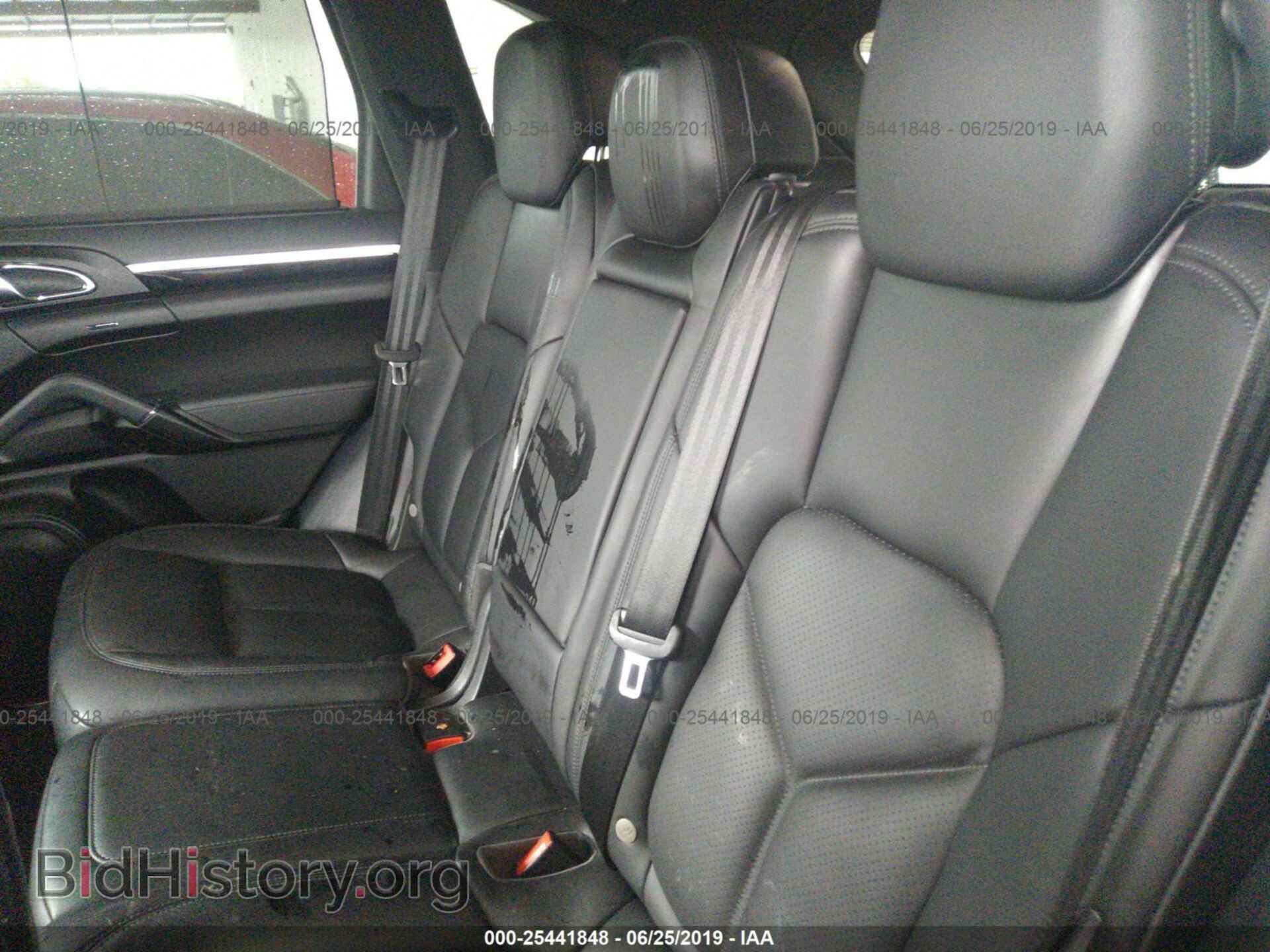 2017 PORSCHE CAYENNE - VIN: WP1AB2A28HLA51071 - Фото 8