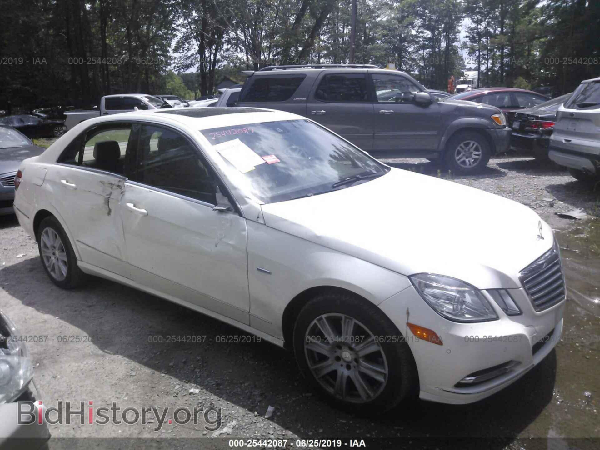 Photo WDDHF5KB1CA584071 - MERCEDES-BENZ E 2012