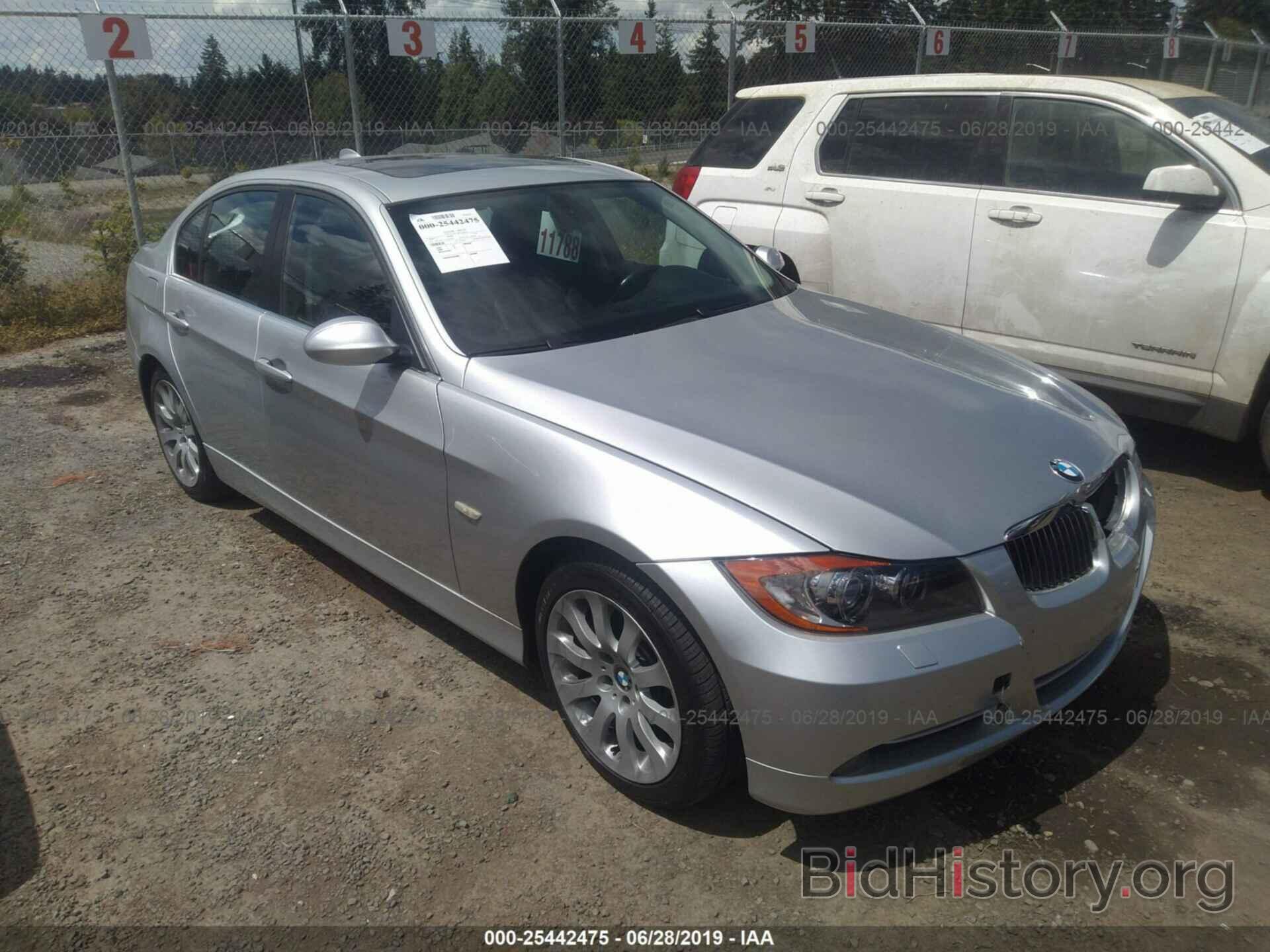 Photo WBAVB73517PA89479 - BMW 335 2007