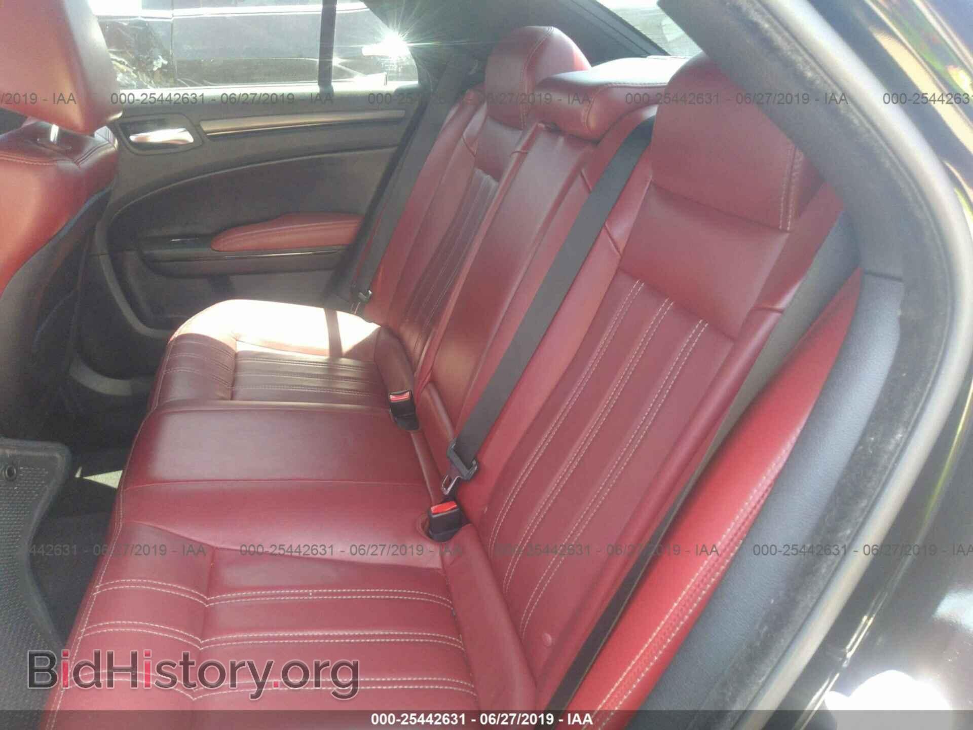 2012 CHRYSLER 300 - VIN: 2C3CCABG2CH273157 - Фото 8