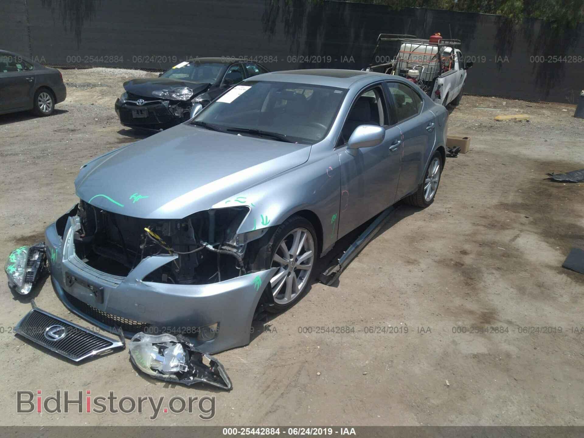 2007 LEXUS IS - VIN: JTHBK262X75042131 - Photo 2