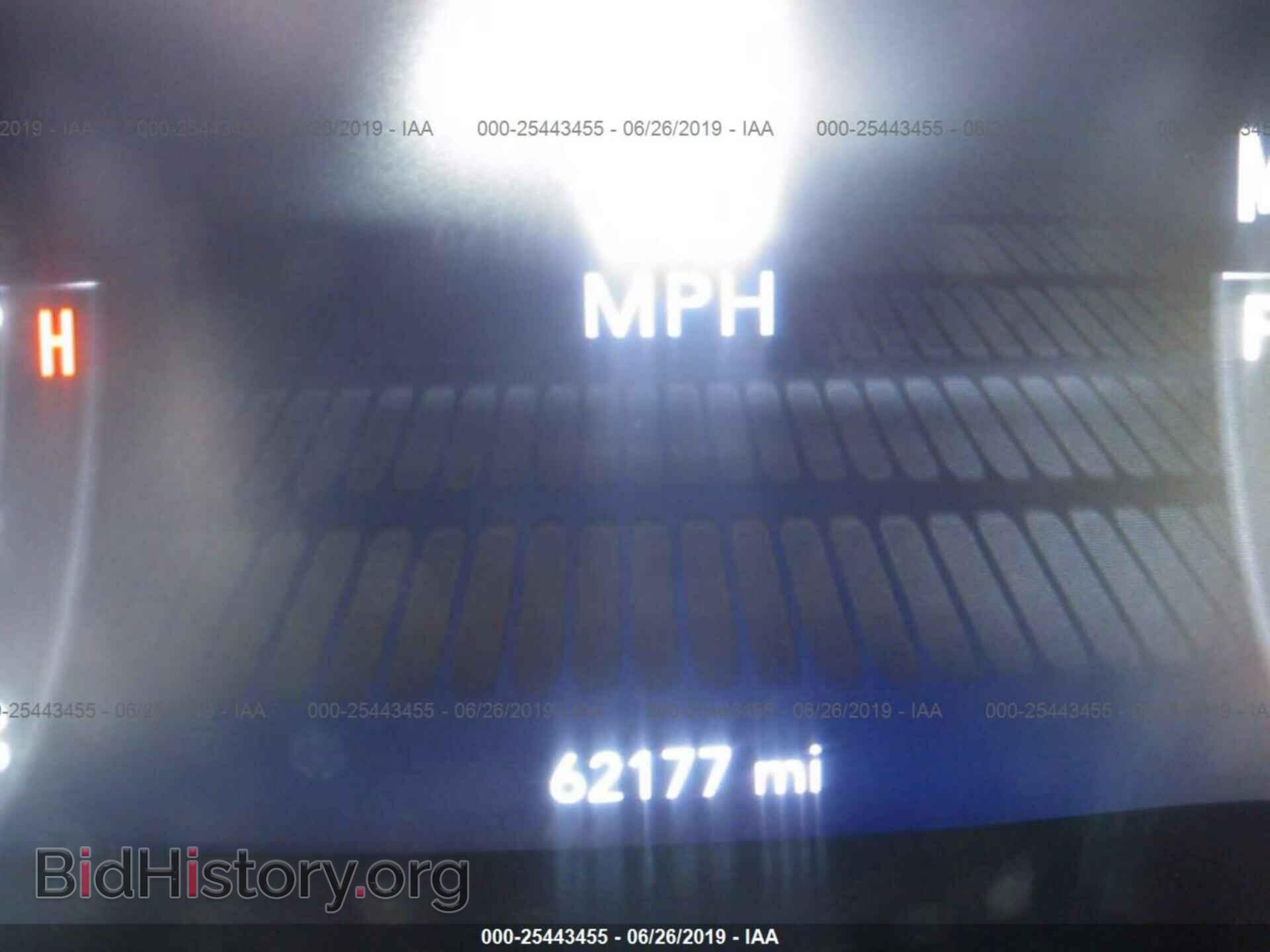 2016 DODGE CHALLENGER - VIN: 2C3CDZAG4GH119441 - Фото 7