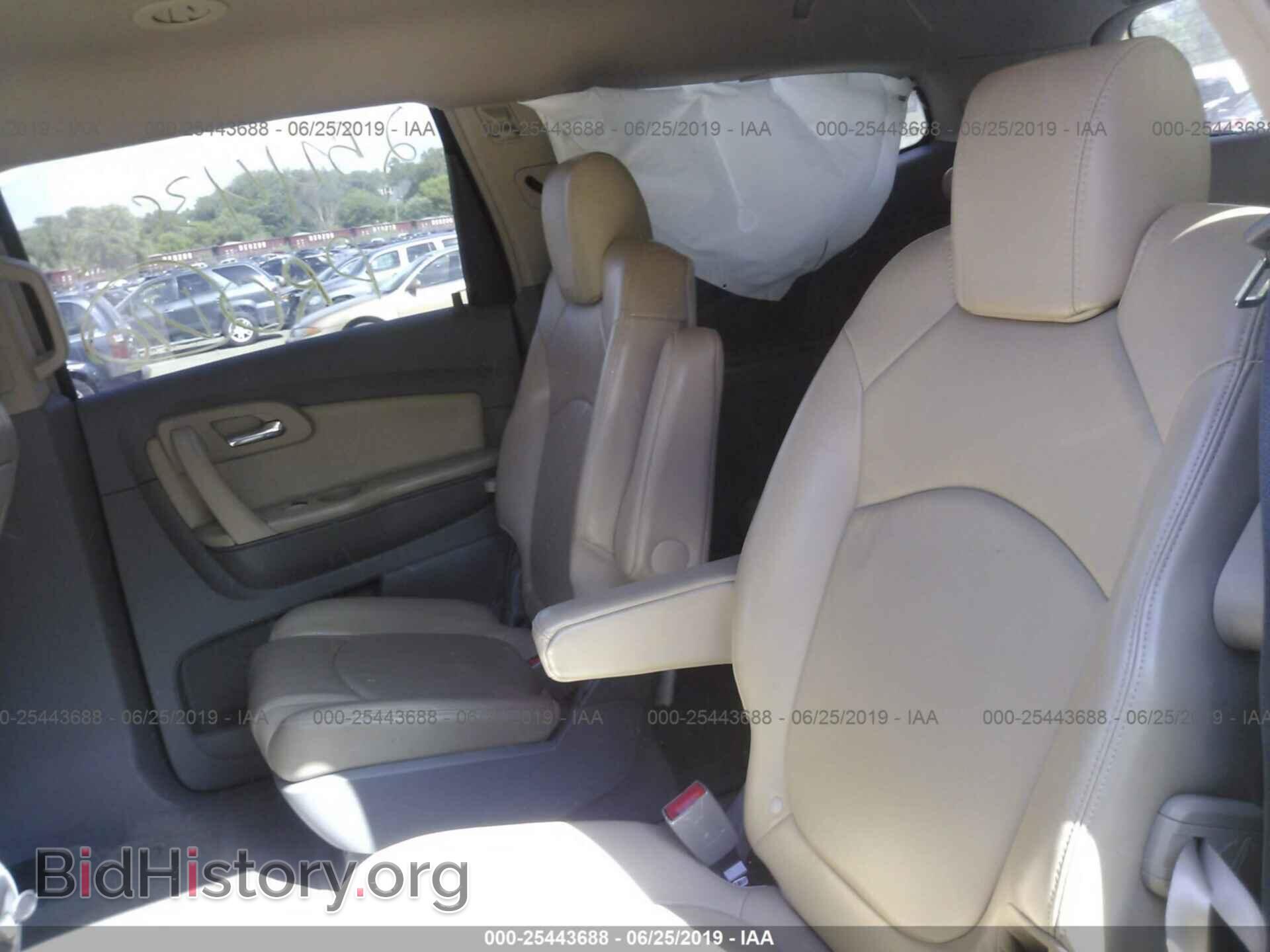 2009 CHEVROLET TRAVERSE - VIN: 1GNEV23D09S150720 - Фото 8