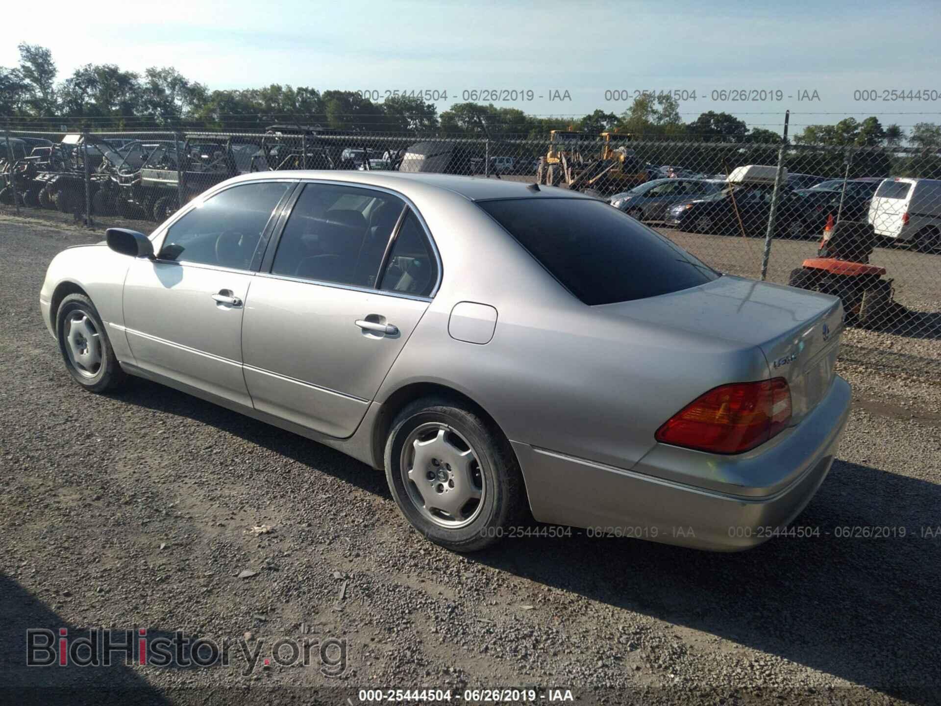 2002 LEXUS LS - VIN: JTHBN30F320073638 - Photo 3