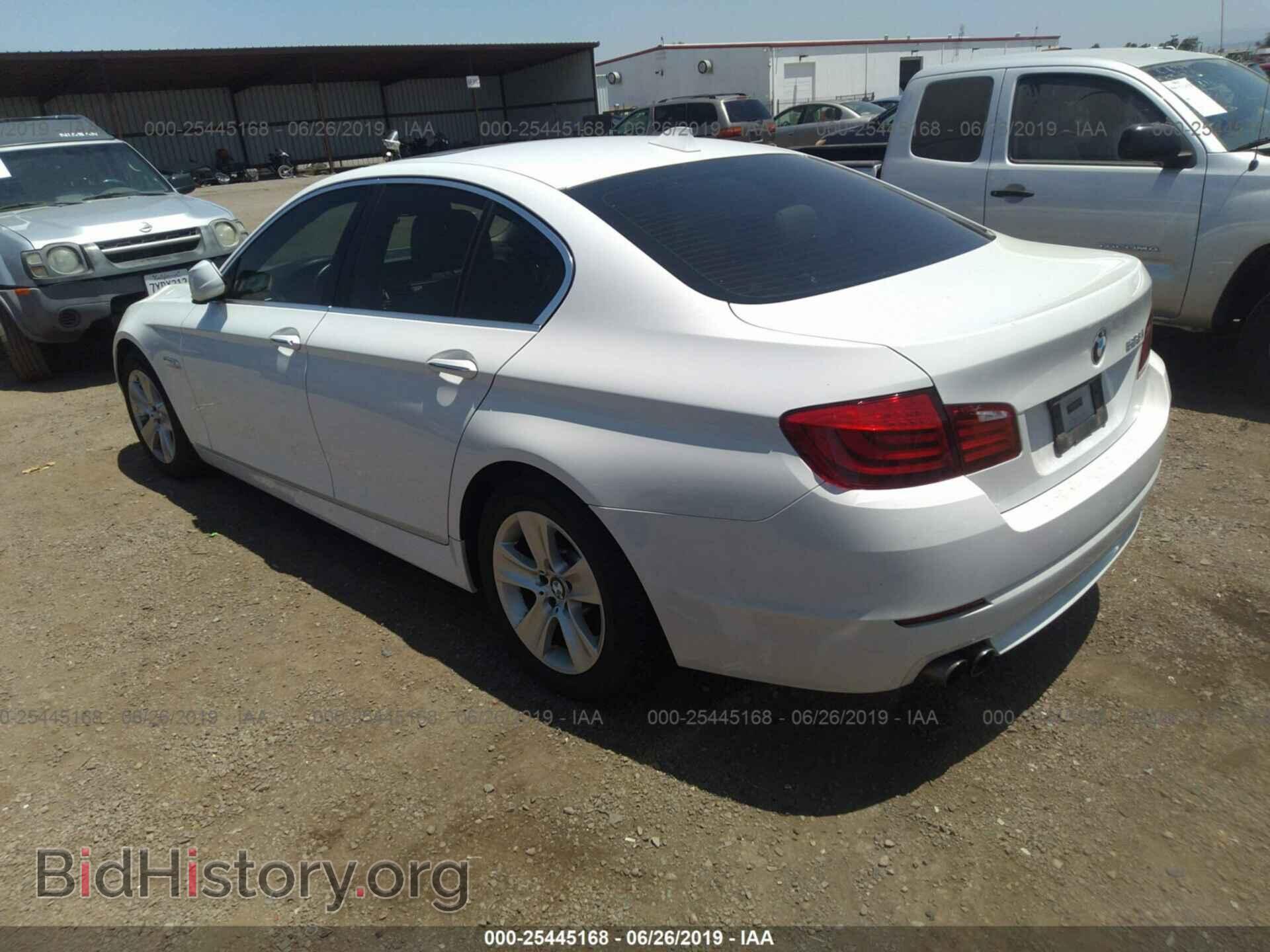 2013 BMW 528 - VIN: WBAXG5C51DDY30769 - Фото 3