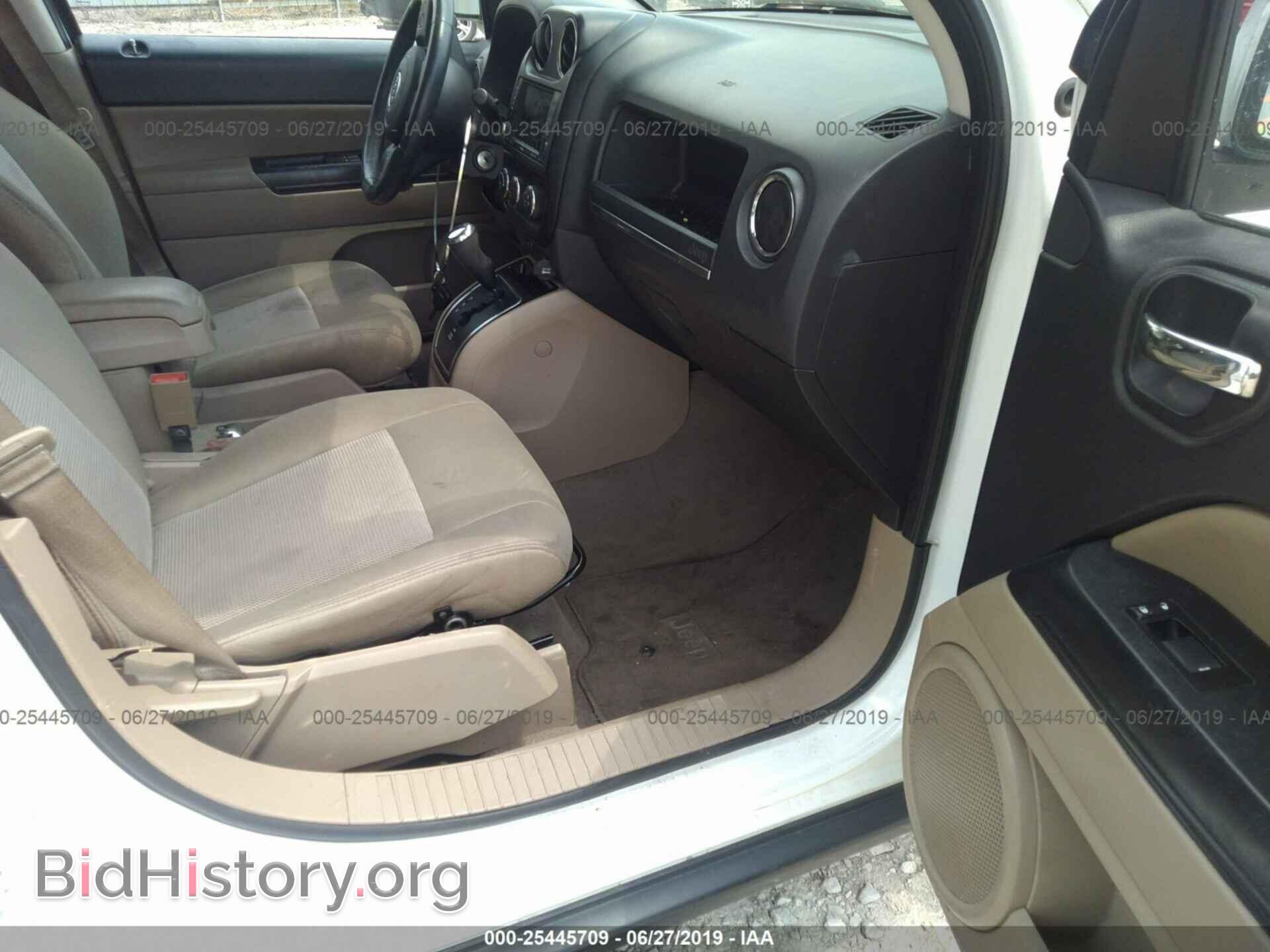 2012 JEEP COMPASS - VIN: 1C4NJDEBXCD564448 - Photo 5