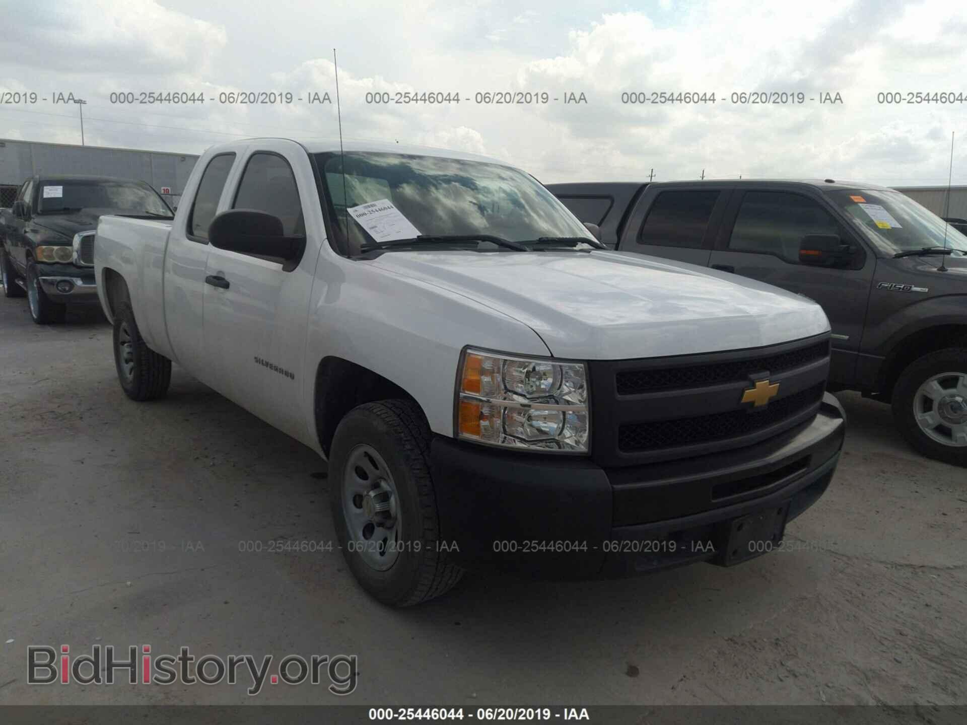 Фотография 1GCRCPEA2DZ394868 - CHEVROLET SILVERADO 2013