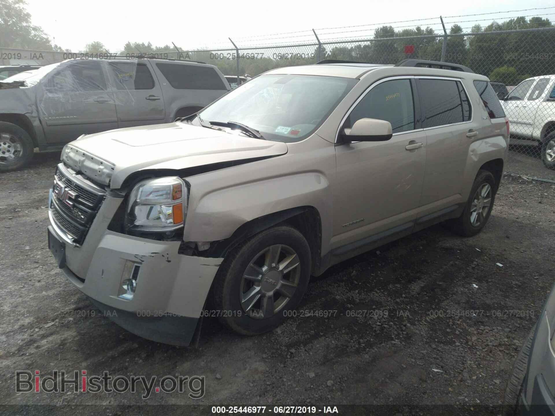 2011 GMC TERRAIN - VIN: 2CTFLTEC4B6452831 - Photo 2