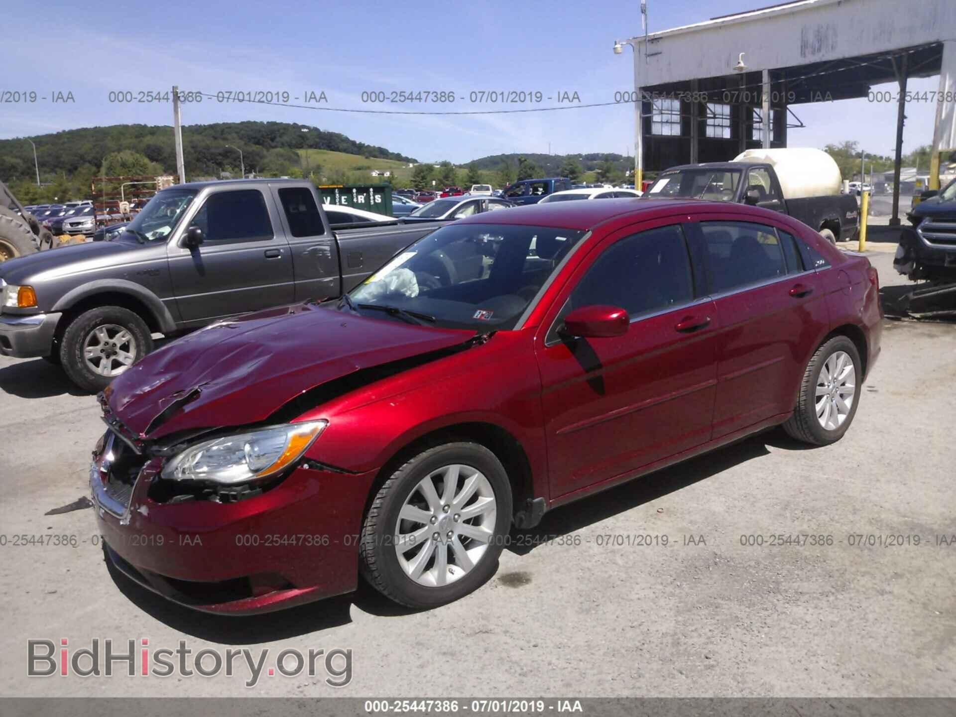 2013 CHRYSLER 200 - VIN: 1C3CCBBB0DN635716 - Photo 2