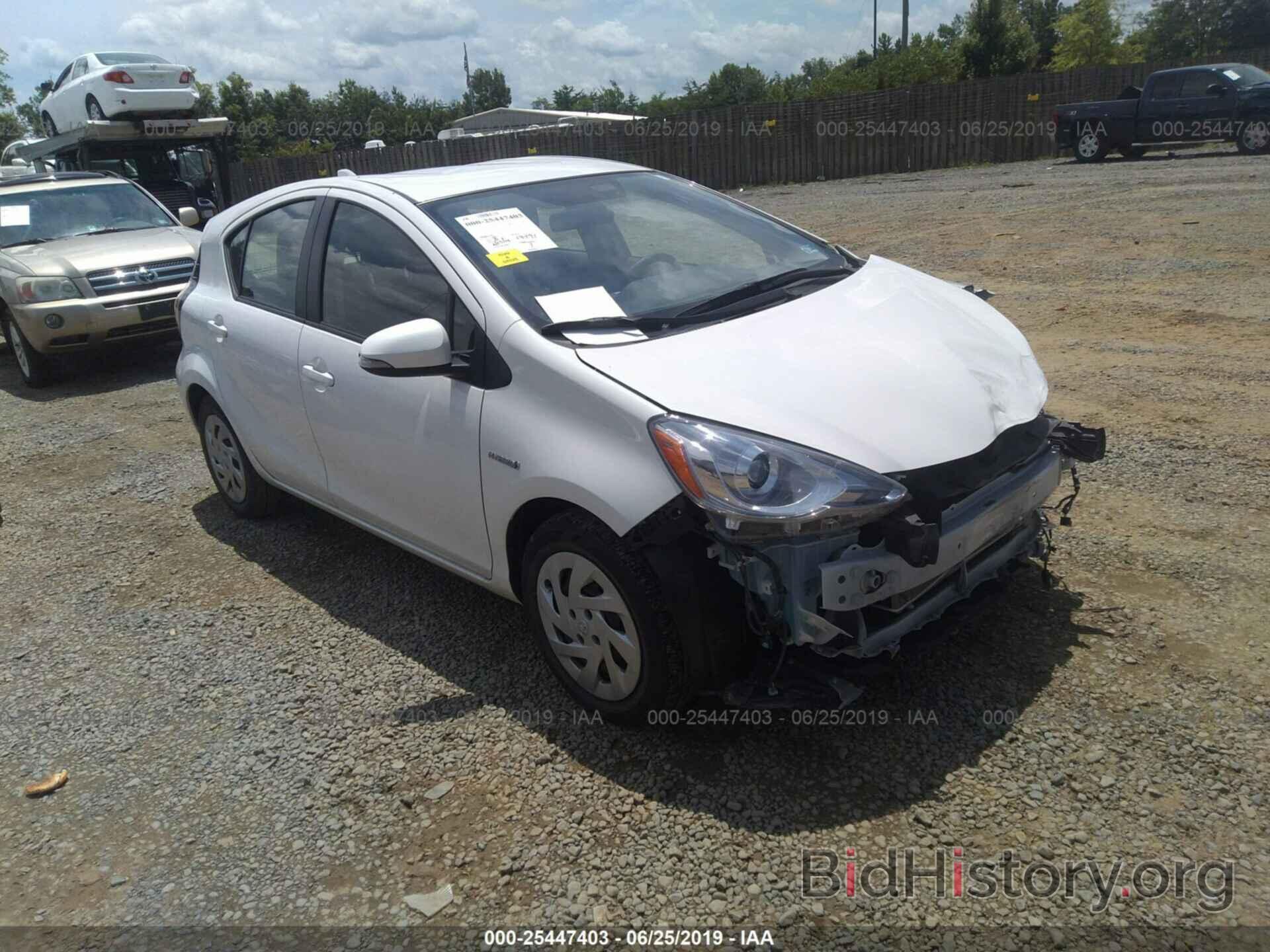 Фотография JTDKDTB32G1121171 - TOYOTA PRIUS C 2016