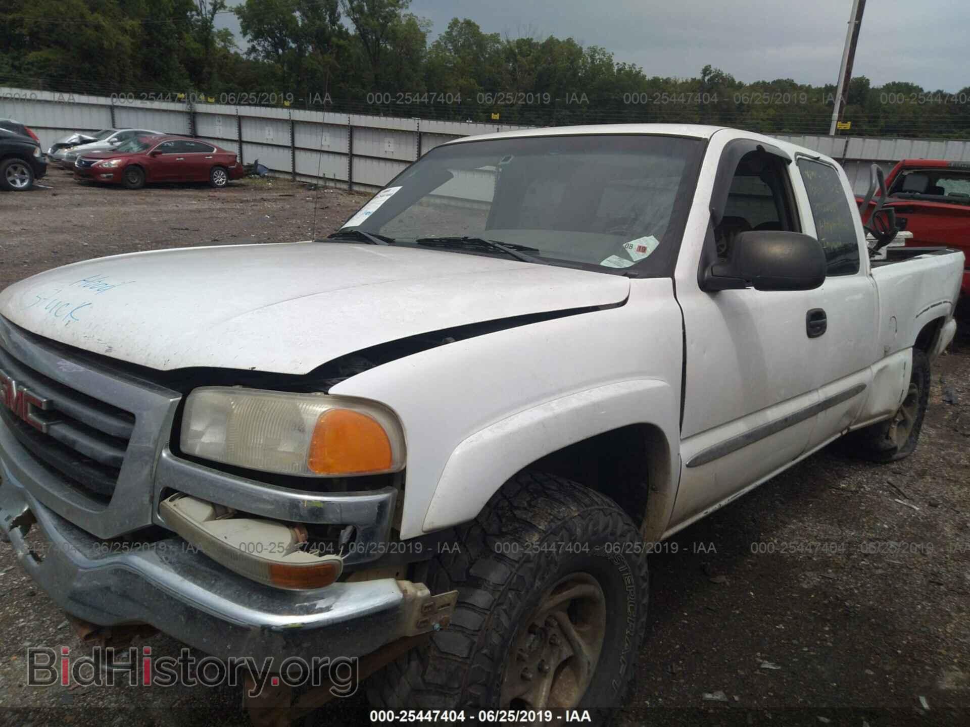 2003 GMC NEW SIERRA - VIN: 1GTEK19T23E378220 - Фото 2