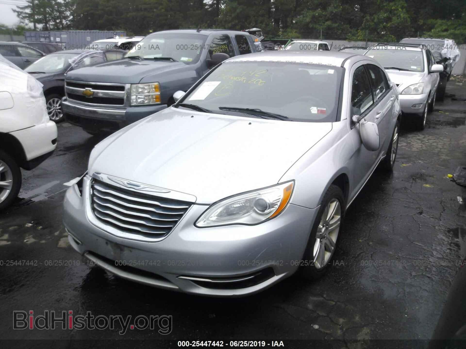 2012 CHRYSLER 200 - VIN: 1C3CCBAB2CN291676 - Фото 2
