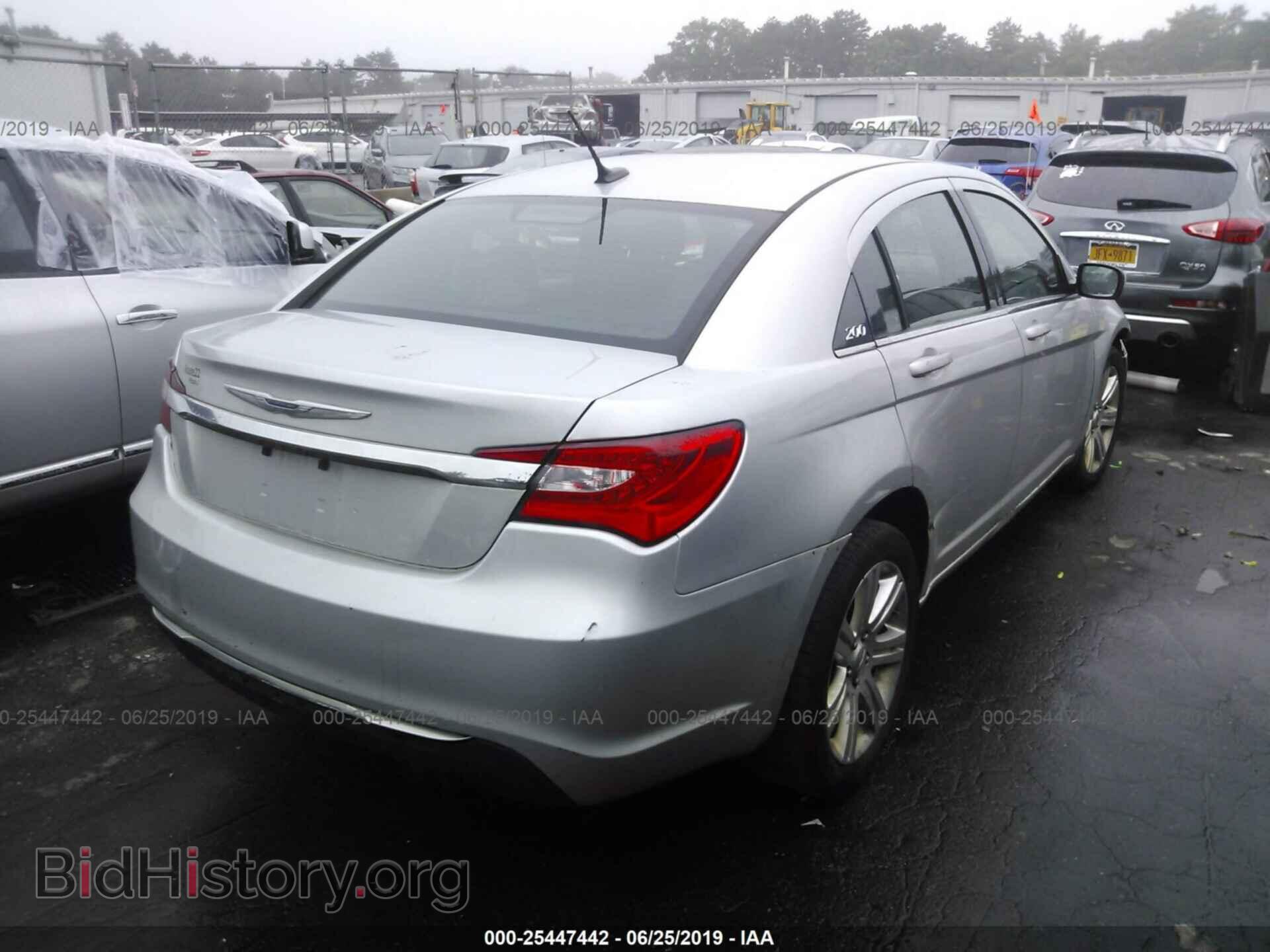 2012 CHRYSLER 200 - VIN: 1C3CCBAB2CN291676 - Фото 4