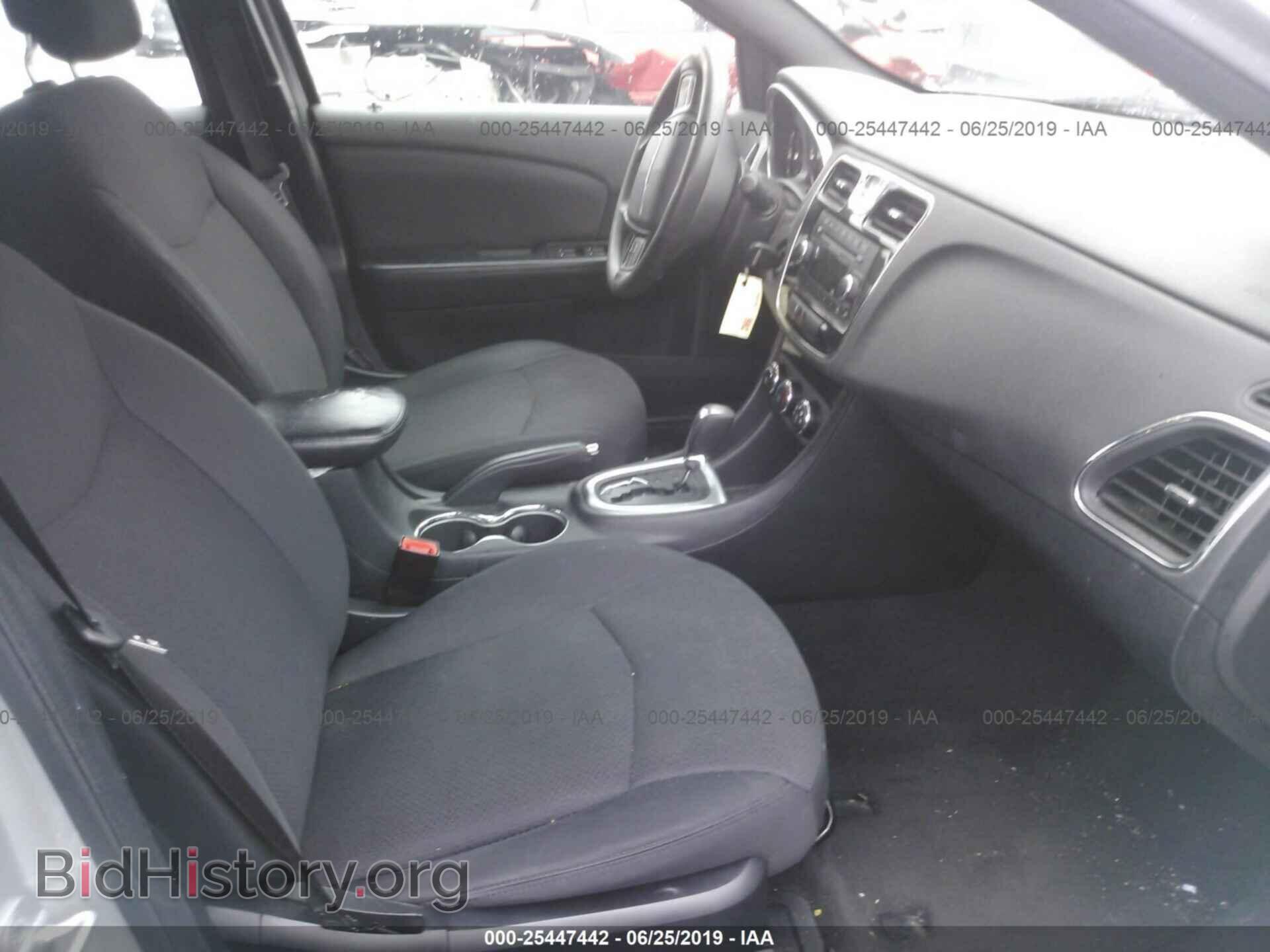 2012 CHRYSLER 200 - VIN: 1C3CCBAB2CN291676 - Фото 5