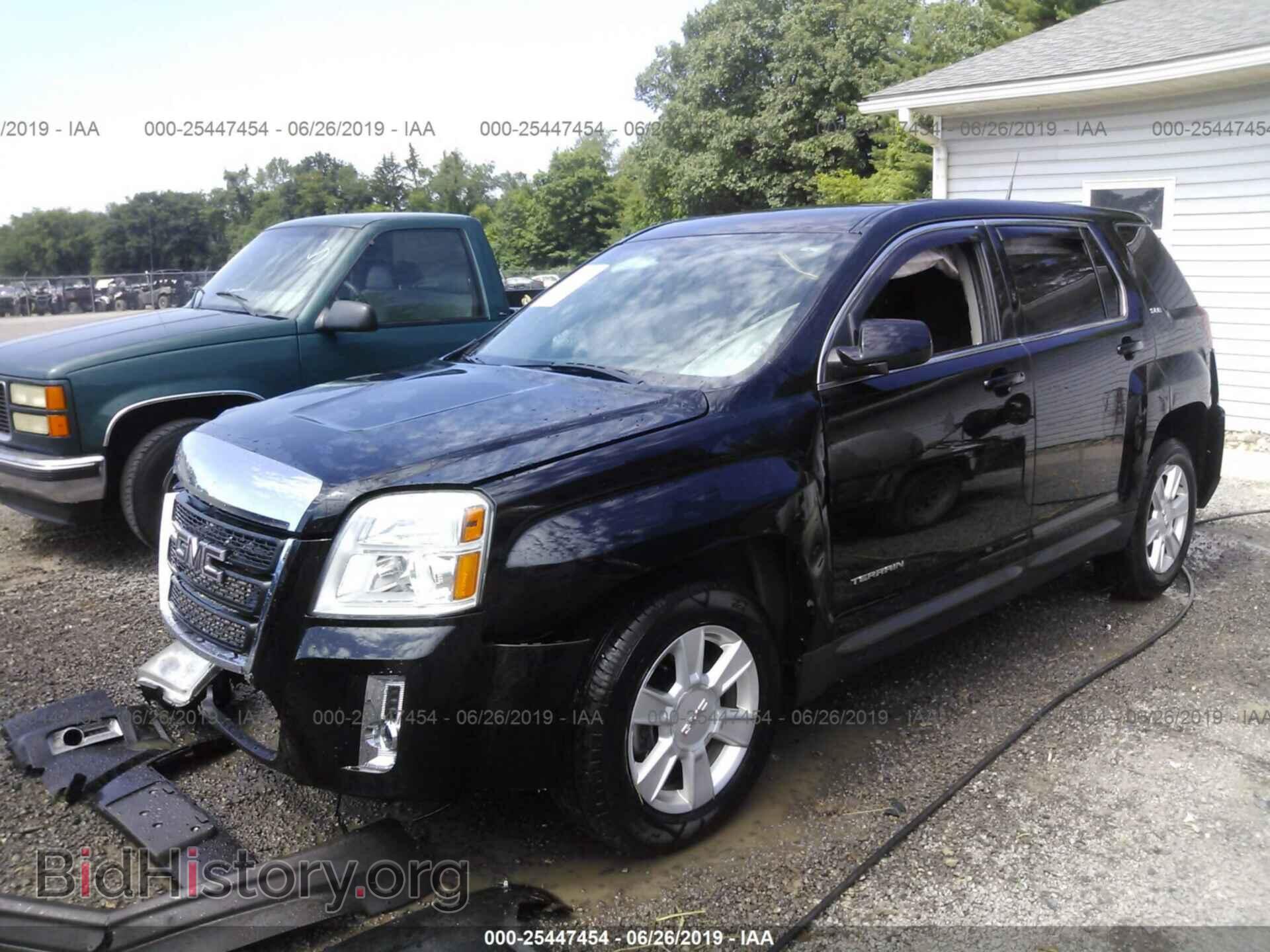 2010 GMC TERRAIN - VIN: 2CTALBEW7A6316657 - Photo 2