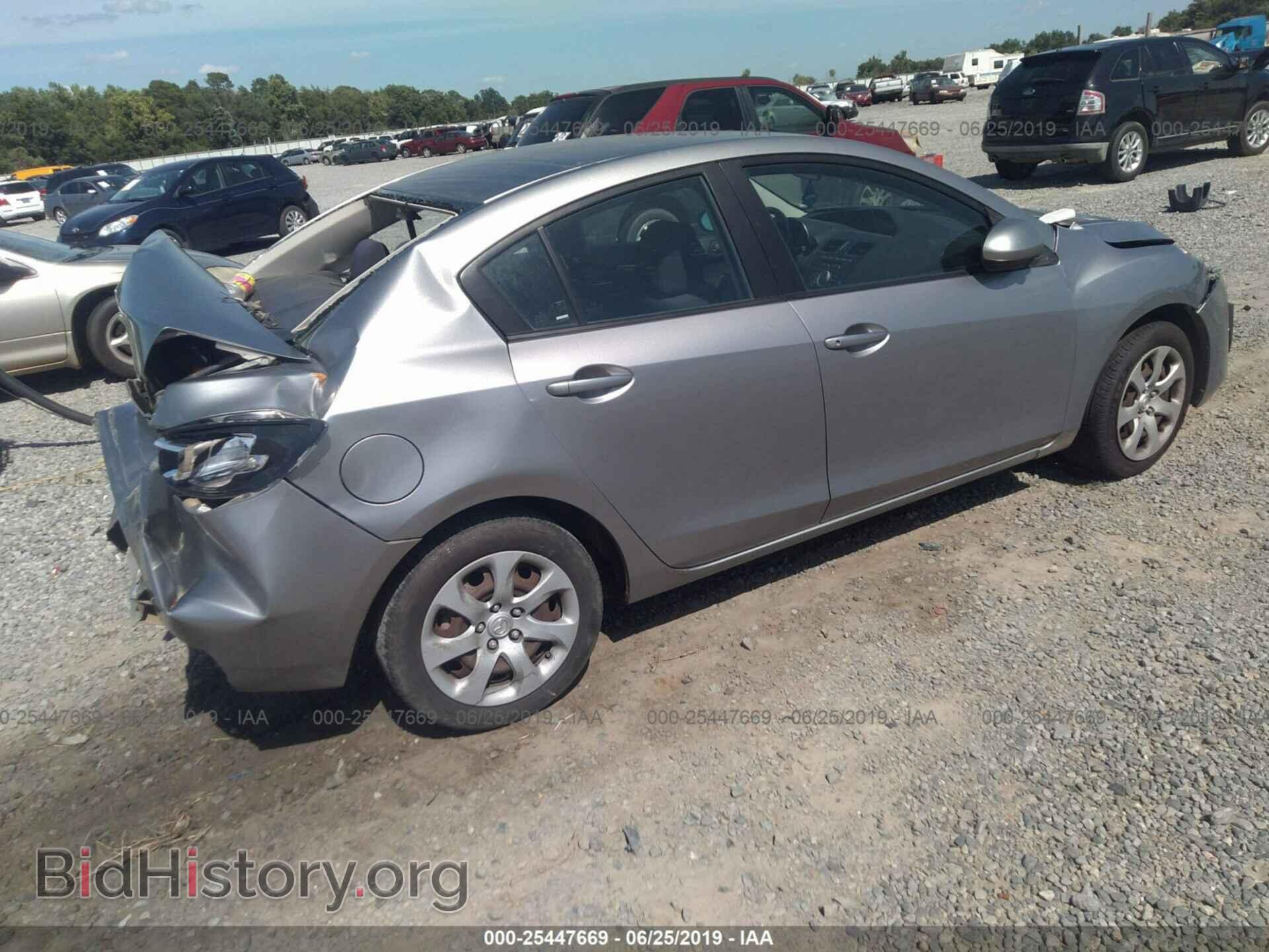 2011 MAZDA 3 - VIN: JM1BL1UF6B1373013 - Фото 4