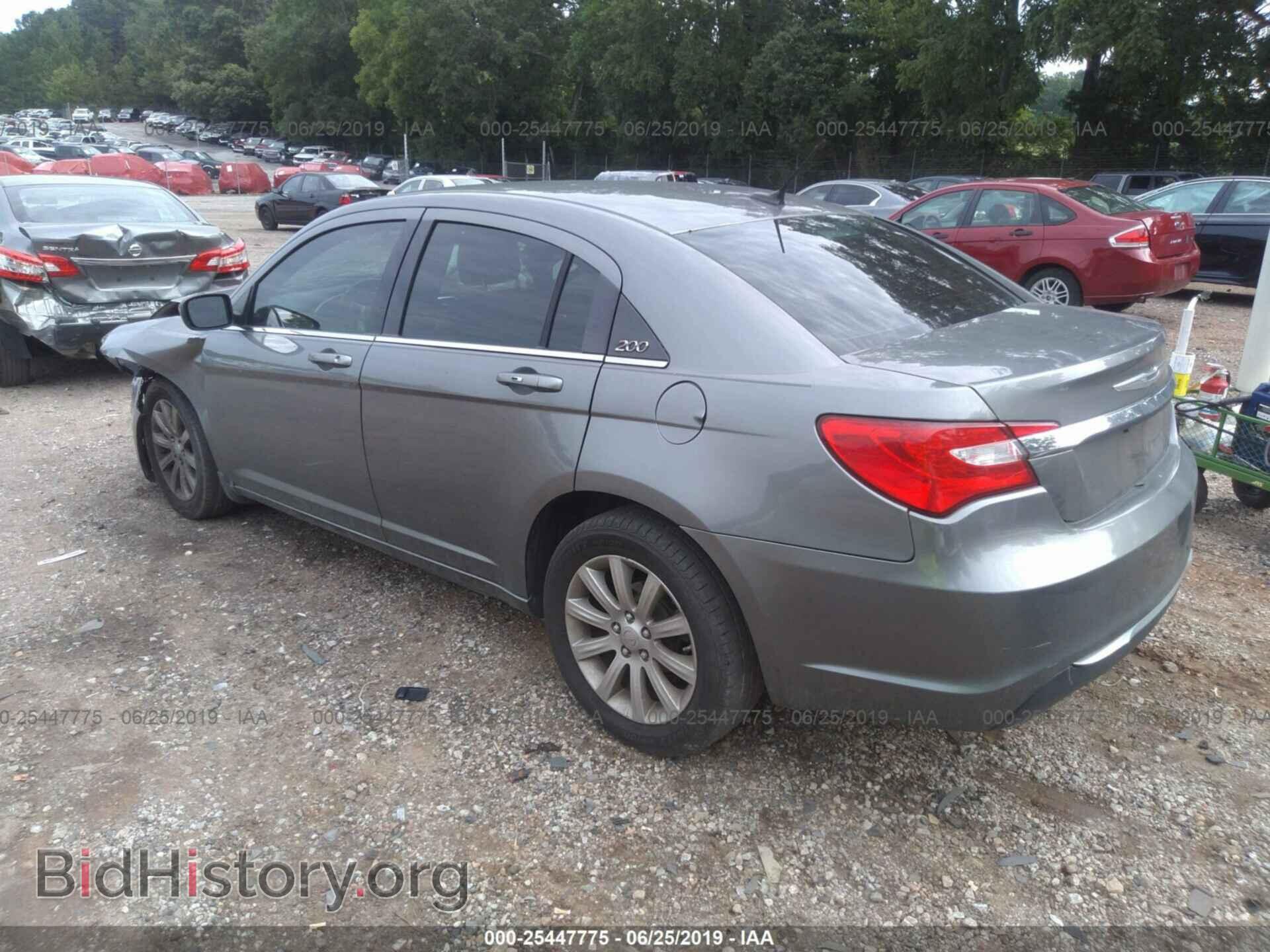 2012 CHRYSLER 200 - VIN: 1C3CCBBB0CN302821 - Photo 3