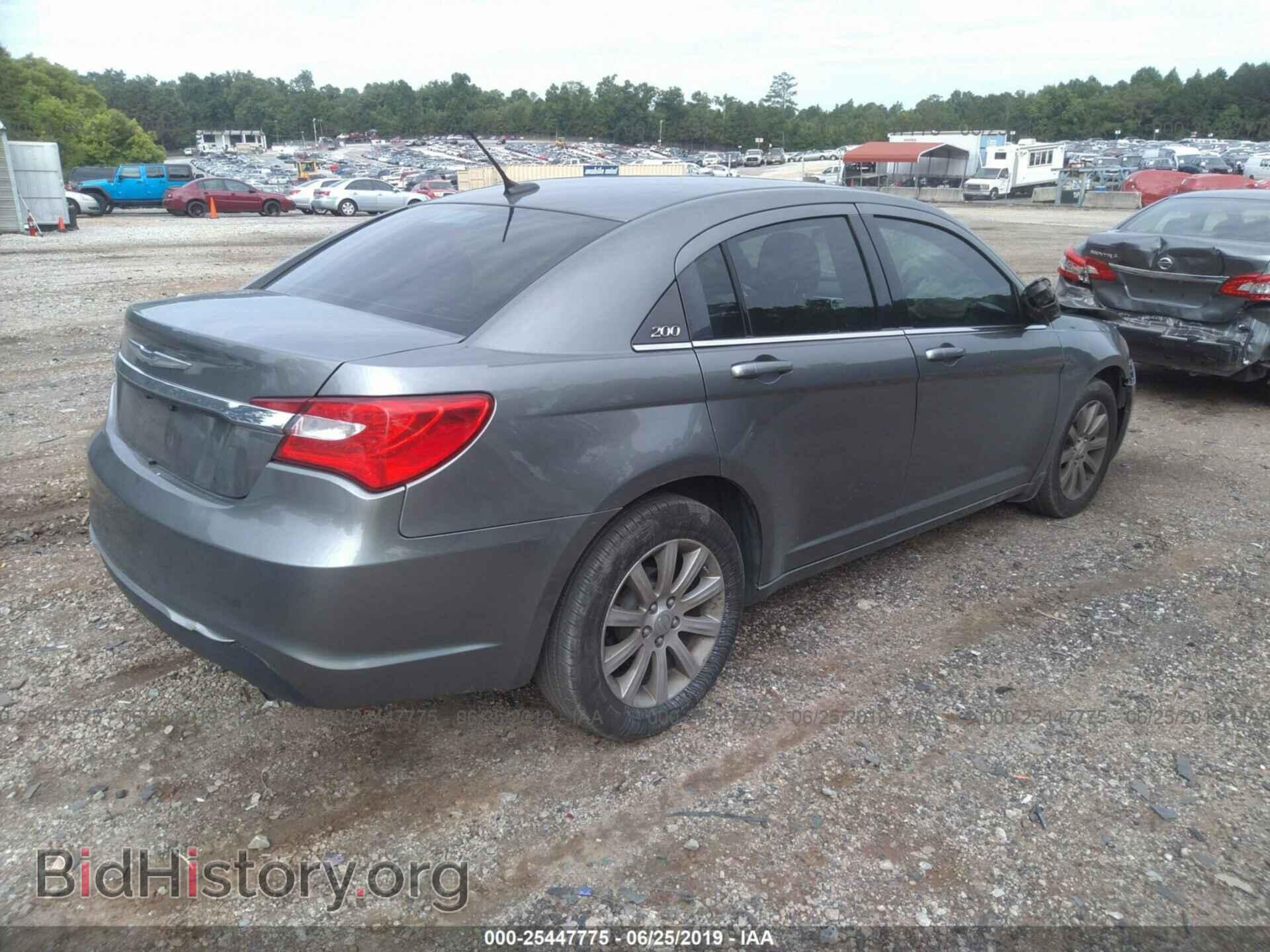 2012 CHRYSLER 200 - VIN: 1C3CCBBB0CN302821 - Photo 4