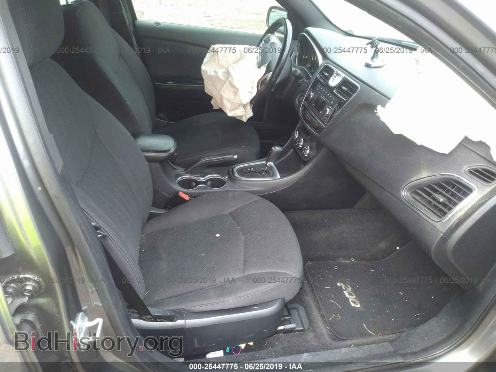 2012 CHRYSLER 200 - VIN: 1C3CCBBB0CN302821 - Photo 5