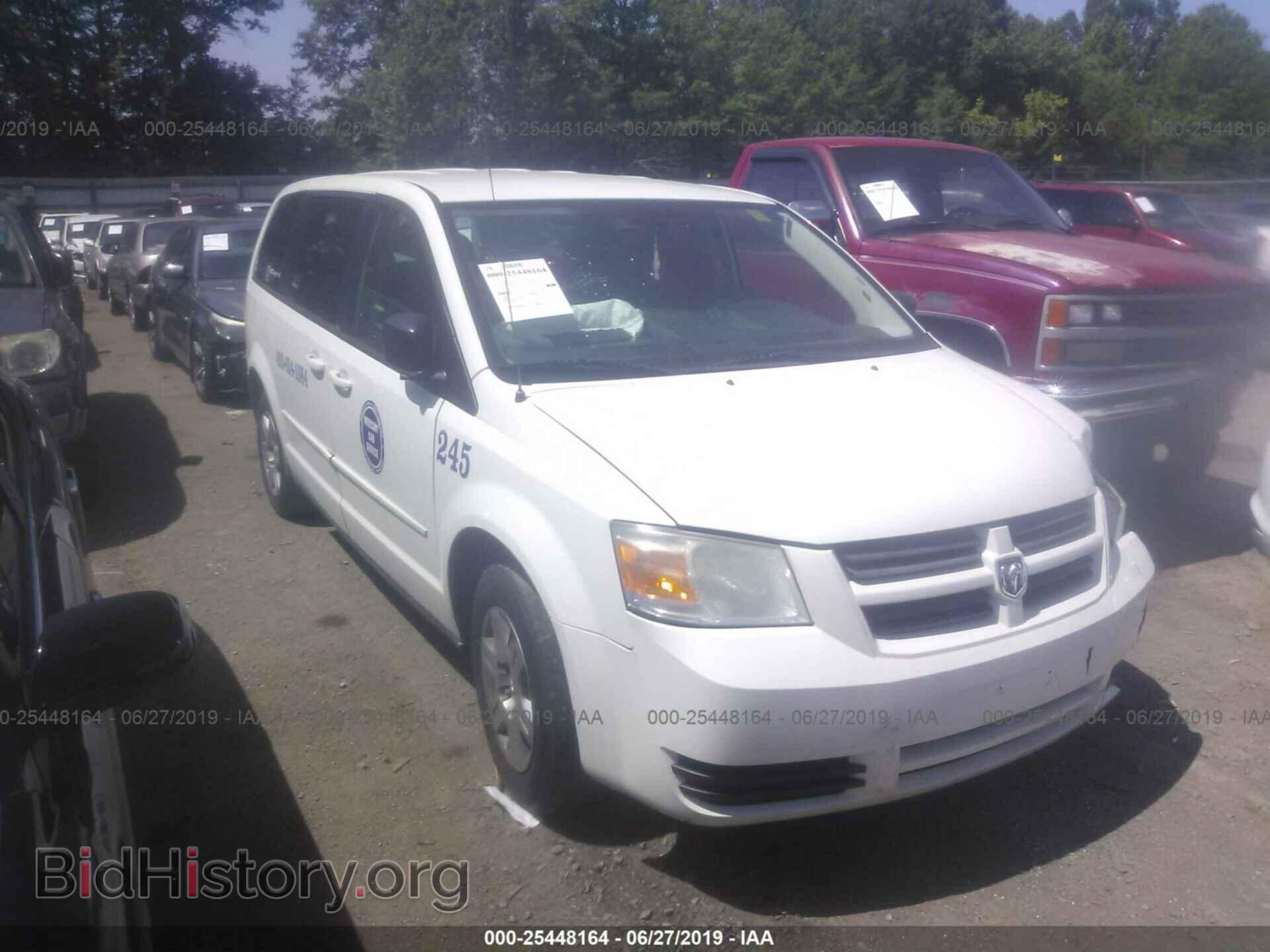 Photo 2D4RN4DE0AR377685 - DODGE GRAND CARAVAN 2010
