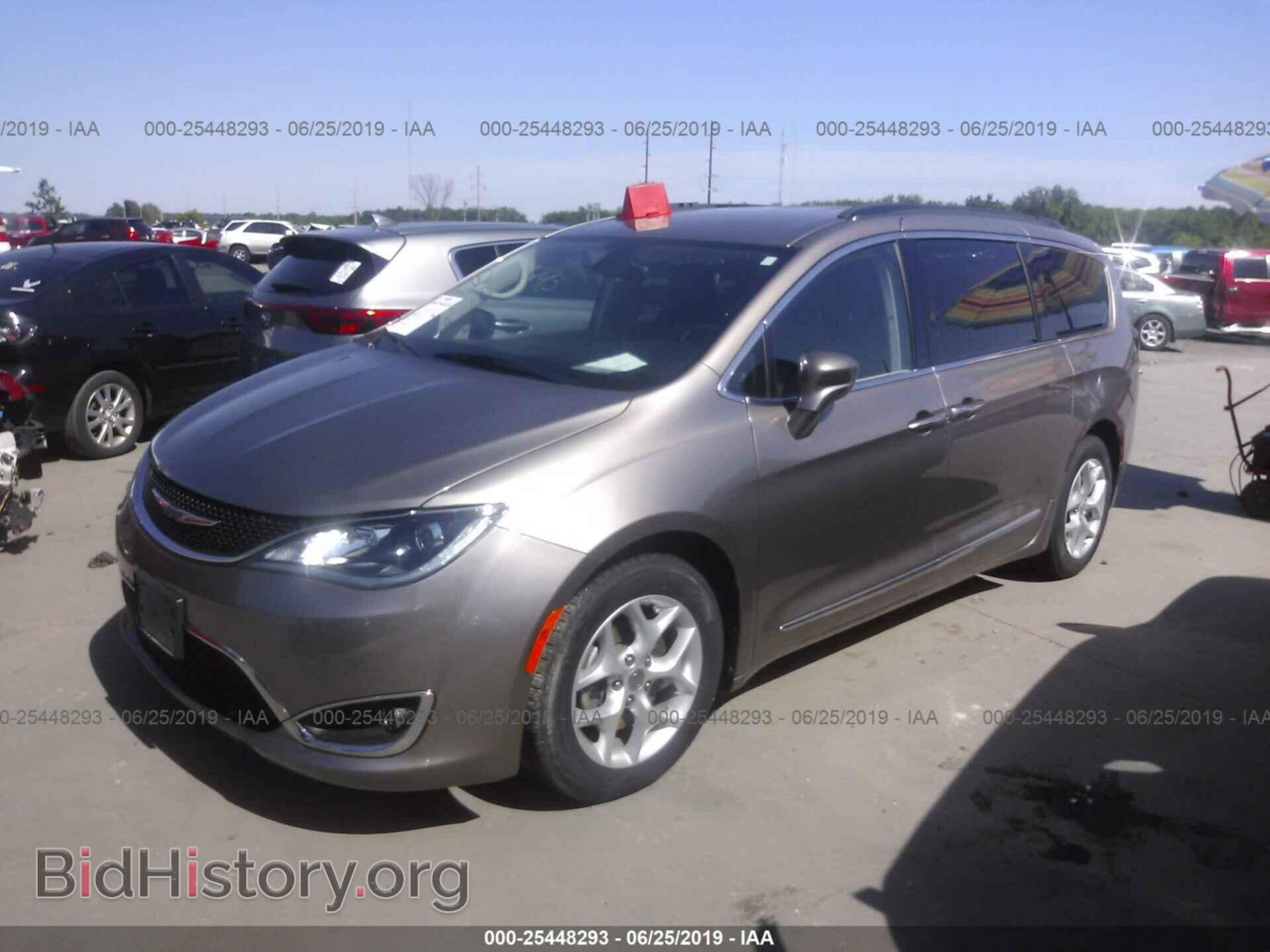 2017 CHRYSLER PACIFICA - VIN: 2C4RC1BG7HR593307 - Фото 2