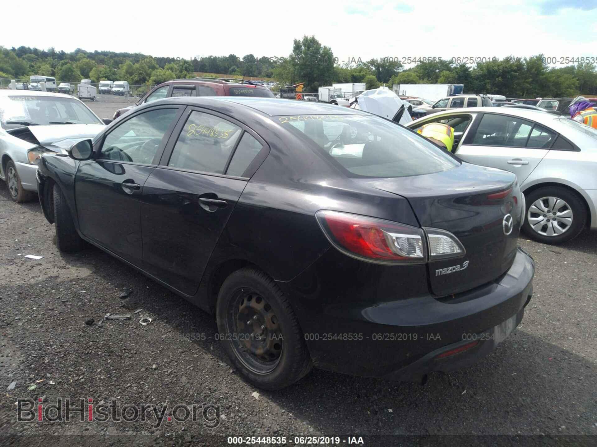2011 MAZDA 3 - VIN: JM1BL1UG7B1415097 - Photo 3