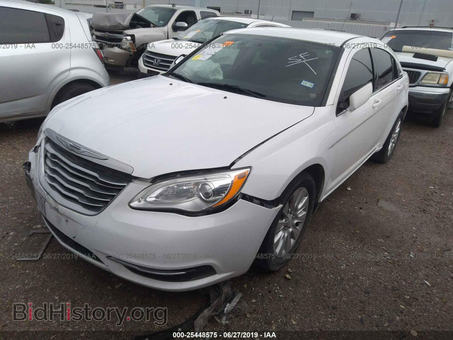2012 CHRYSLER 200 - VIN: 1C3CCBAB8CN281914 - Фото 2