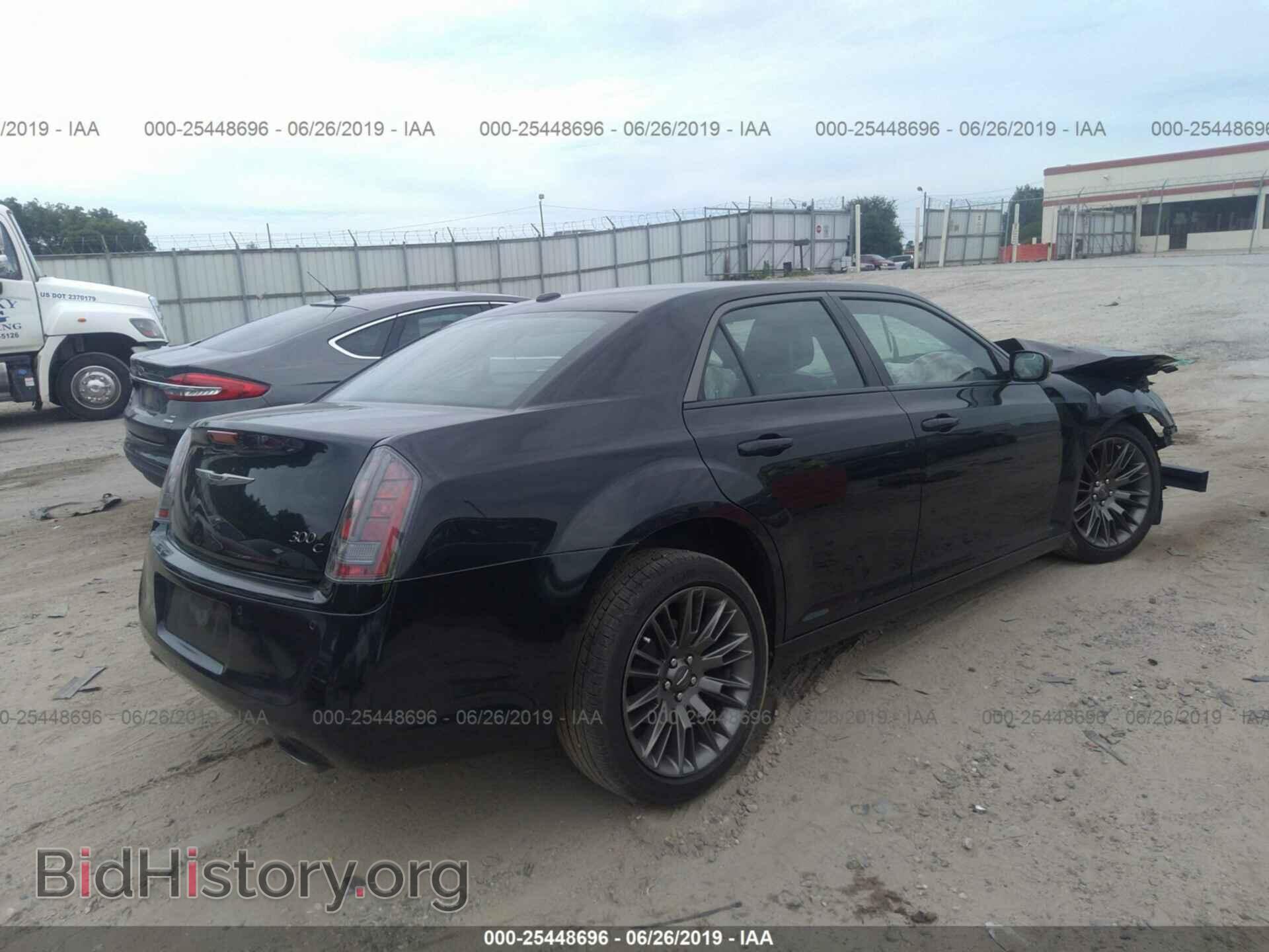 2013 CHRYSLER 300C - VIN: 2C3CCADGXDH740081 - Фото 4