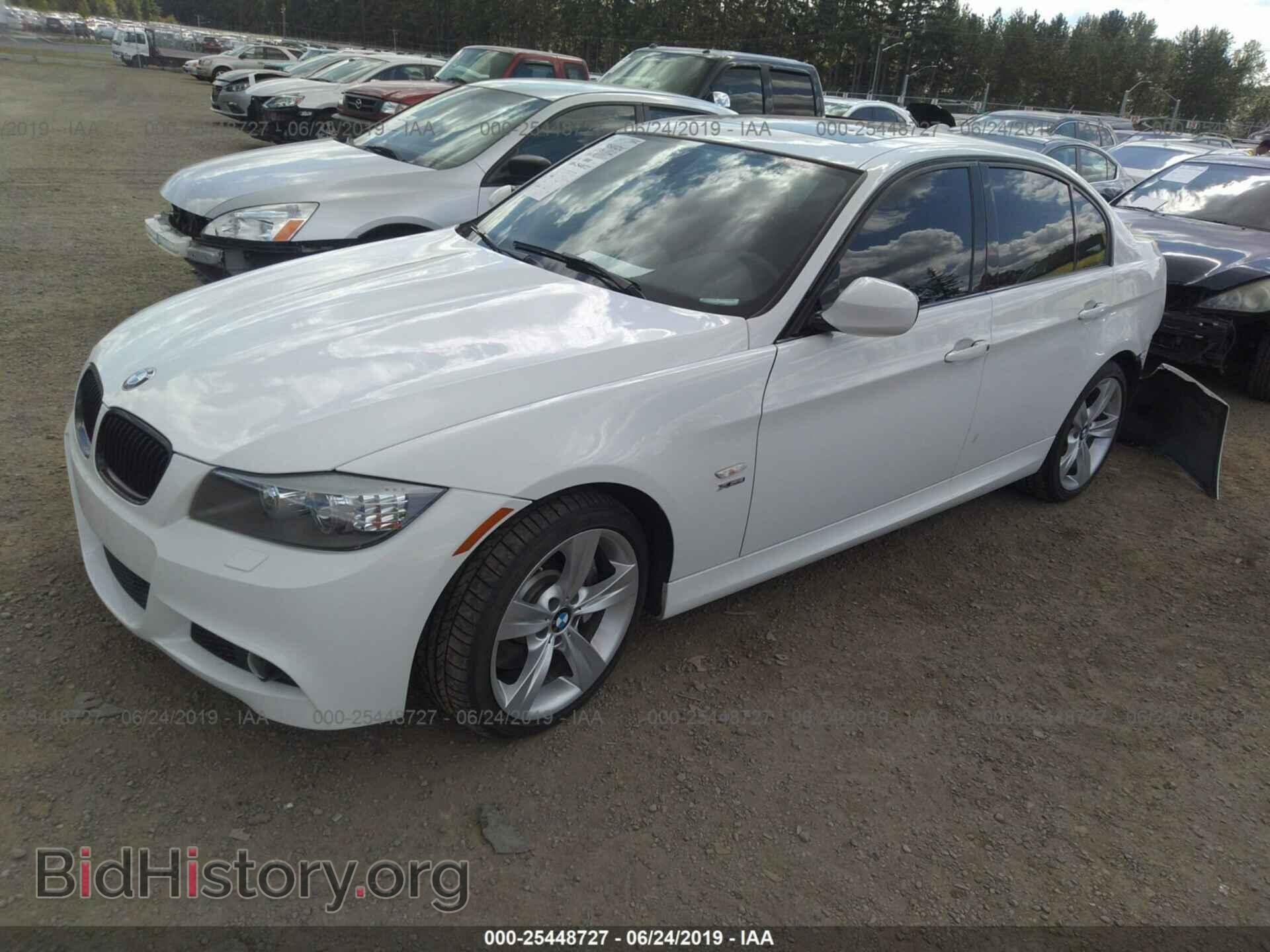 2011 BMW 335 - VIN: WBAPL5G53BNN23102 - Фото 2