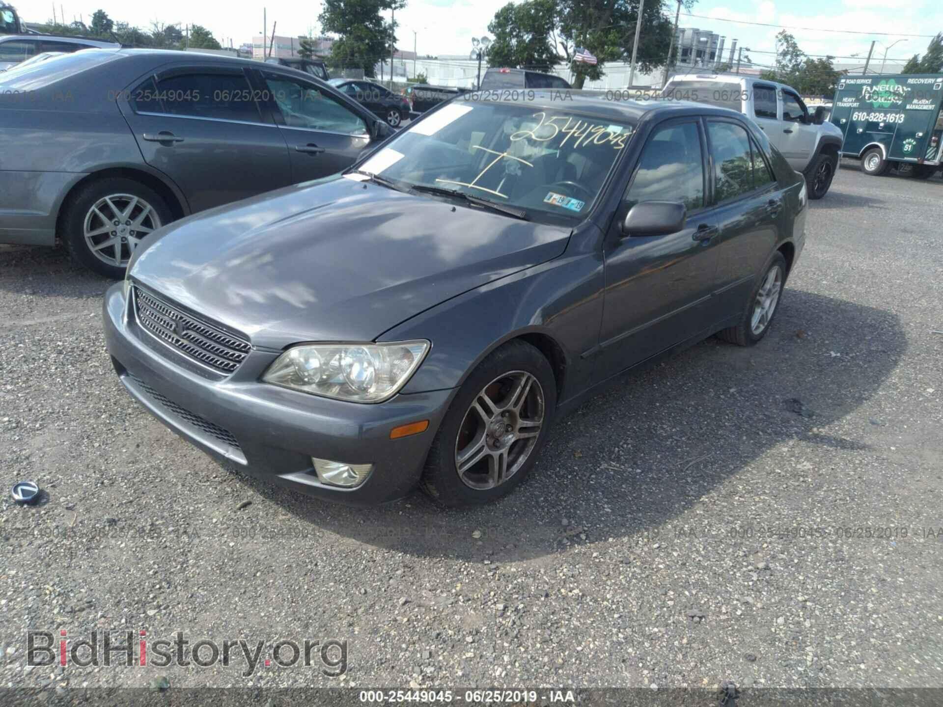 2002 LEXUS IS - VIN: JTHBD192X20040708 - Photo 2