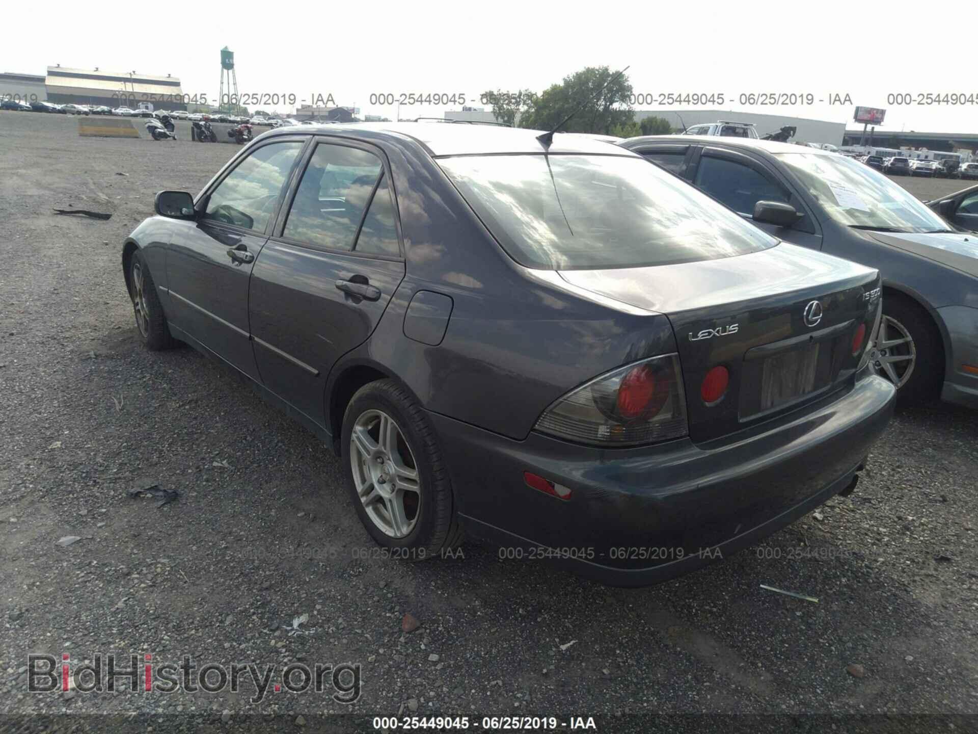 2002 LEXUS IS - VIN: JTHBD192X20040708 - Photo 3