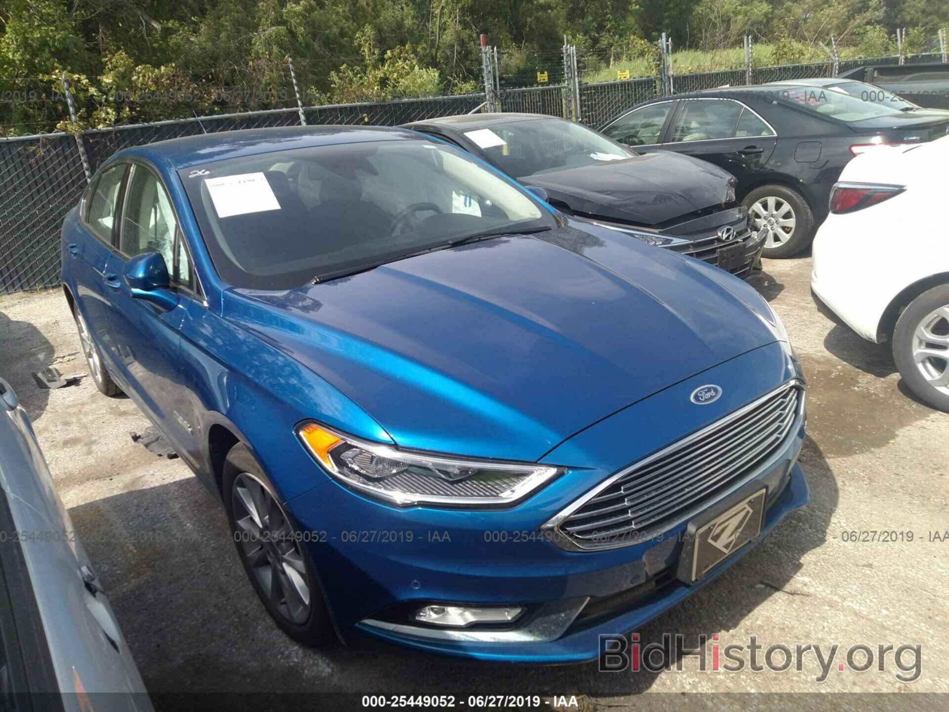 Photo 3FA6P0SU6HR211372 - FORD FUSION 2017