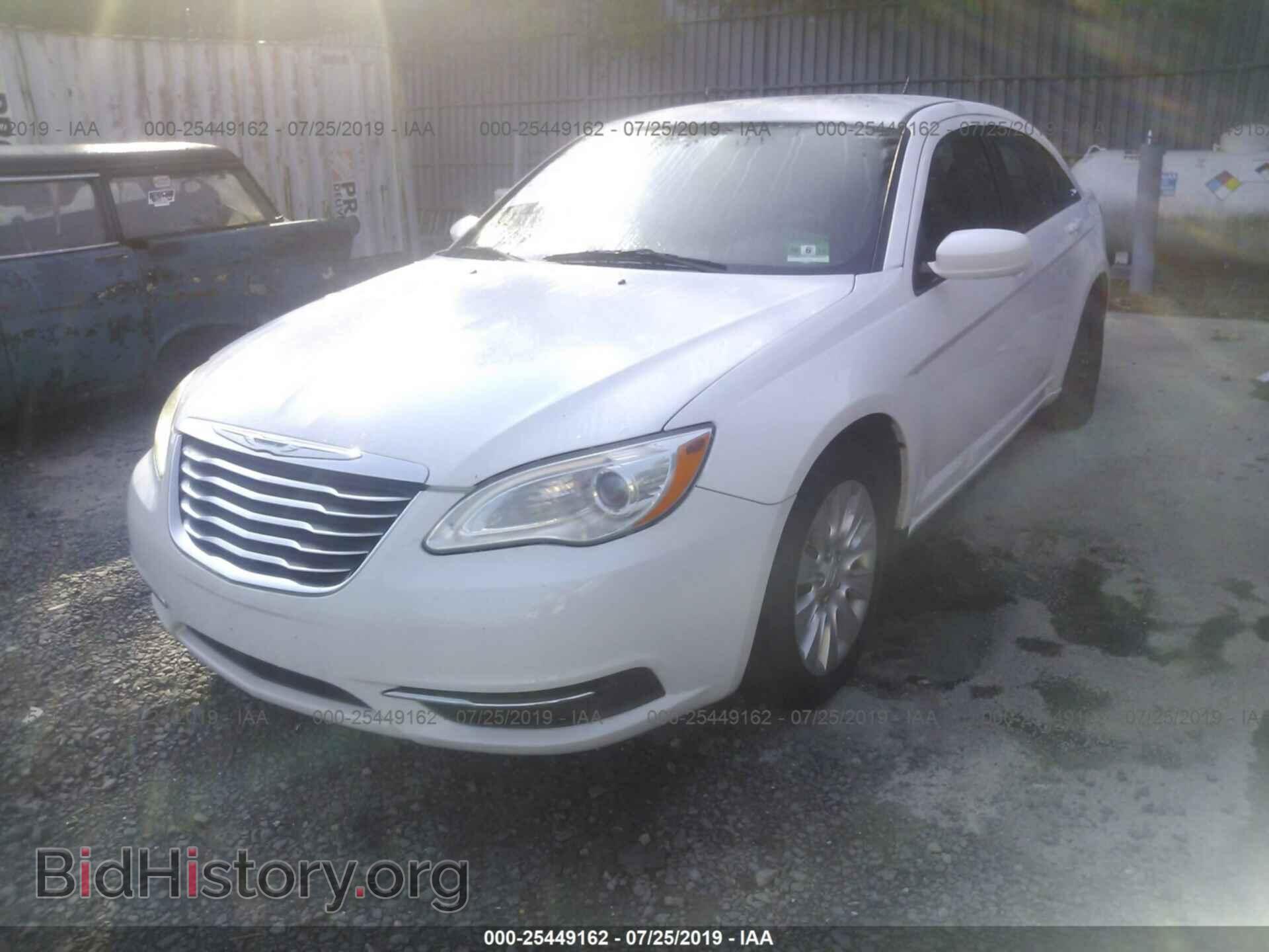 2012 CHRYSLER 200 - VIN: 1C3CCBAGXCN172172 - Photo 2