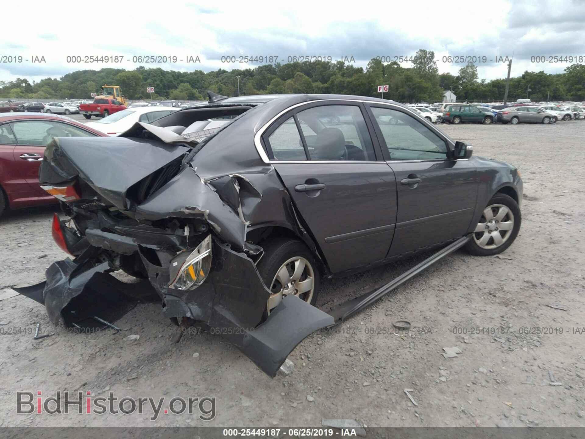 2009 KIA OPTIMA - VIN: KNAGE228195310766 - Фото 4