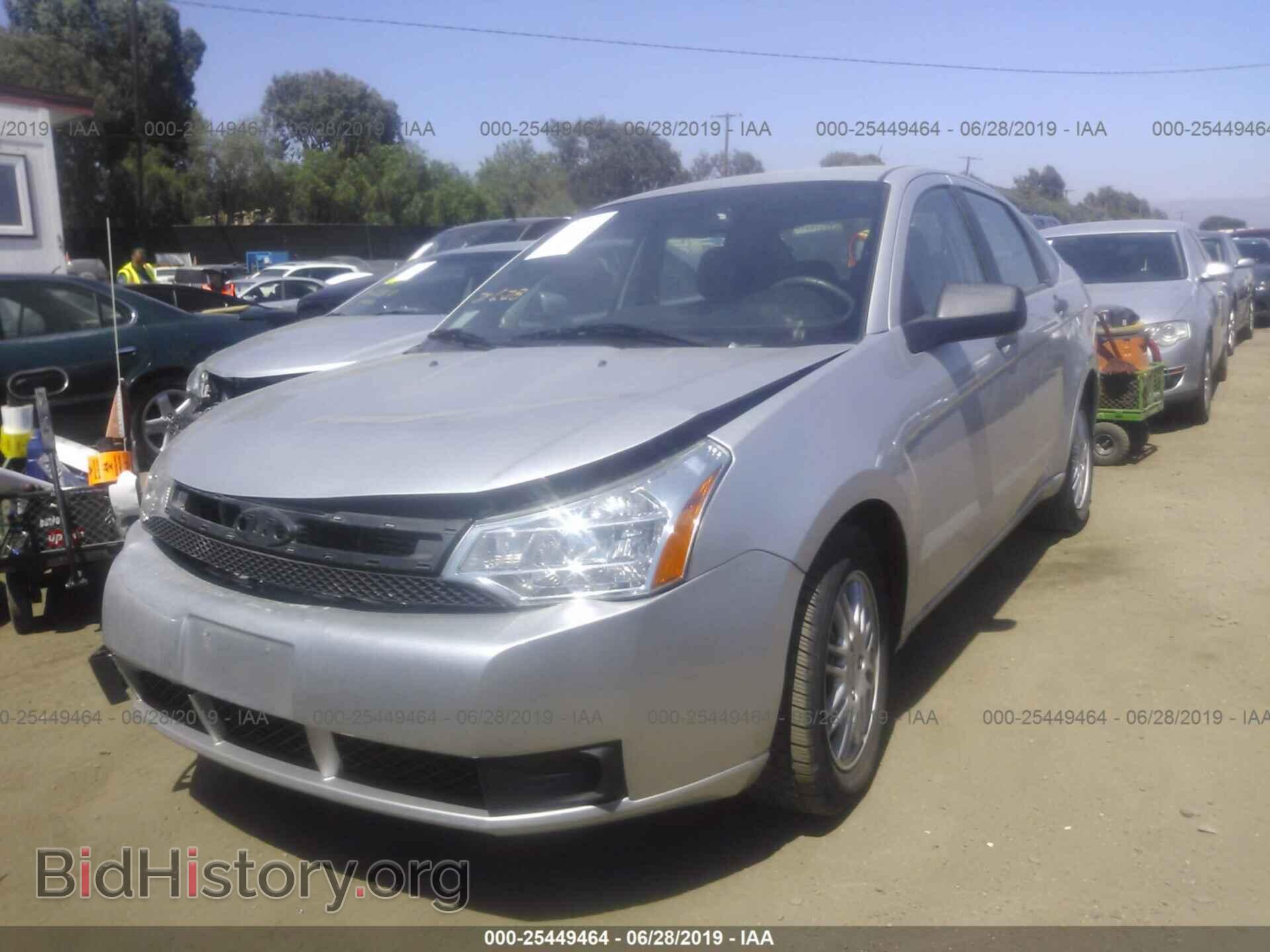 2011 FORD FOCUS - VIN: 1FAHP3FN2BW180882 - Фото 2