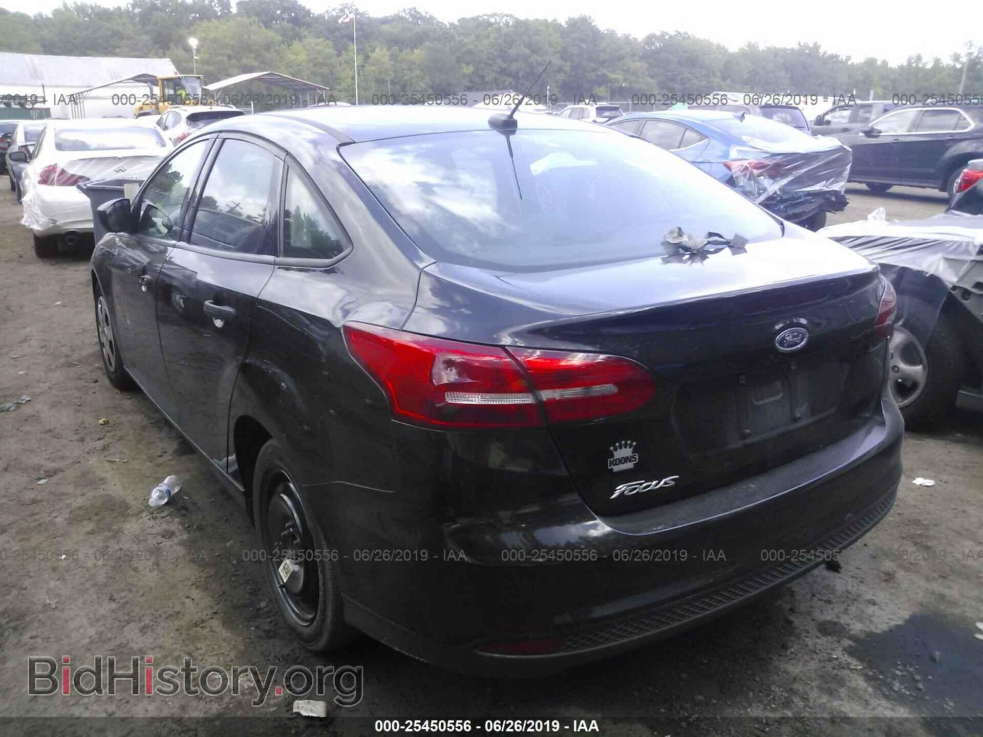 2018 FORD FOCUS - VIN: 1FADP3E2XJL202195 - Photo 3
