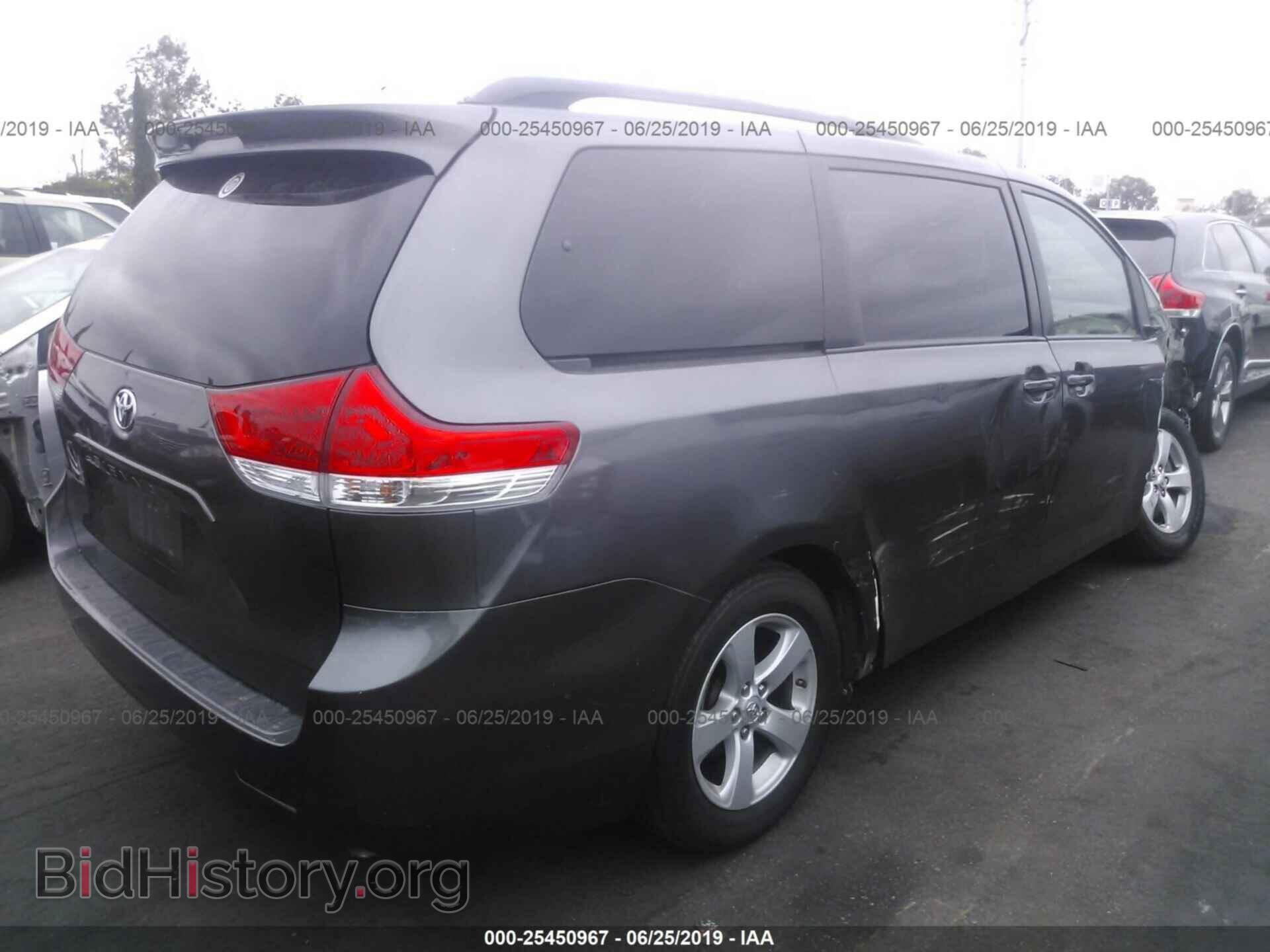 2011 TOYOTA SIENNA - VIN: 5TDKK3DC6BS067131 - Фото 4