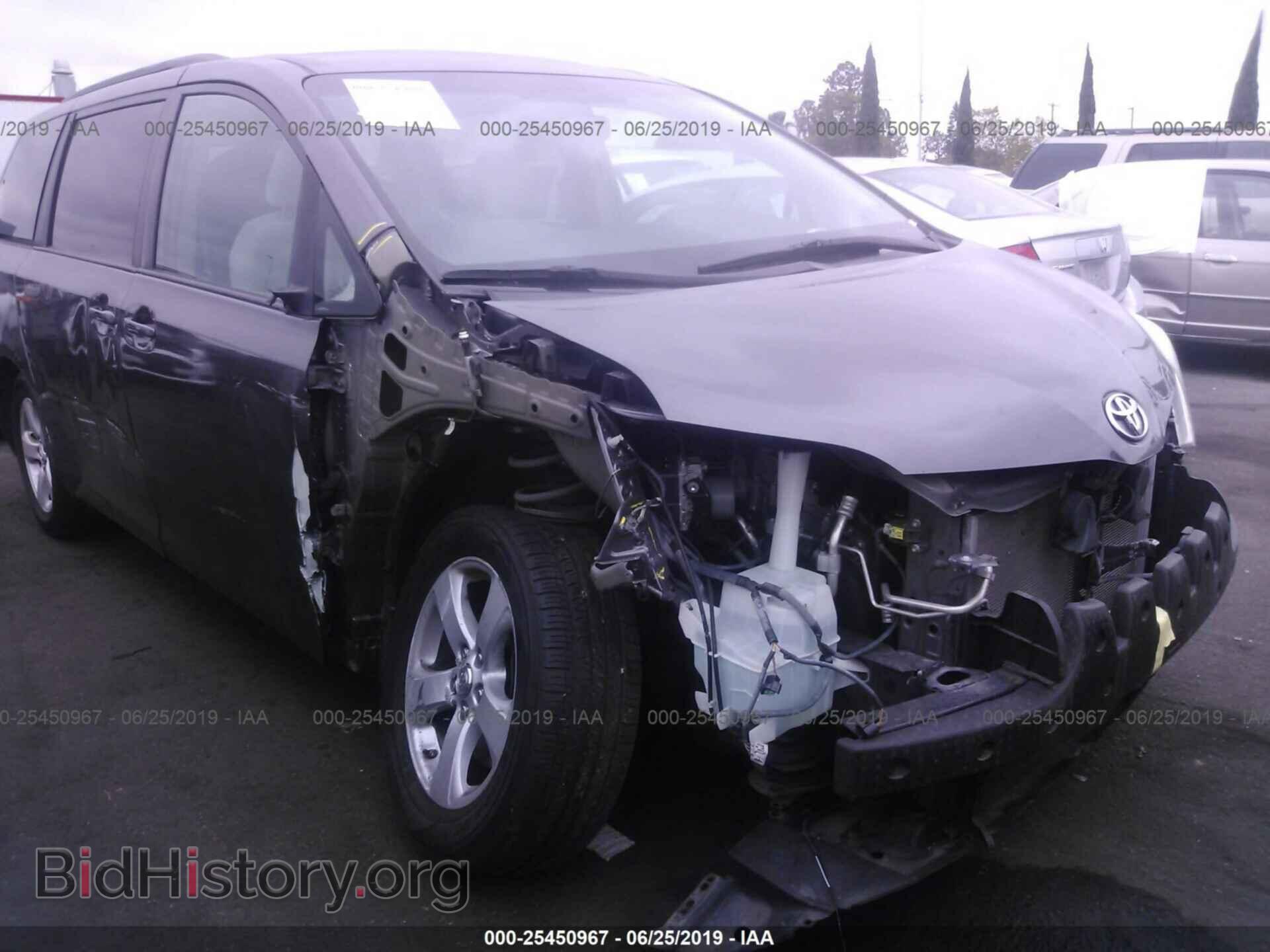 2011 TOYOTA SIENNA - VIN: 5TDKK3DC6BS067131 - Фото 6
