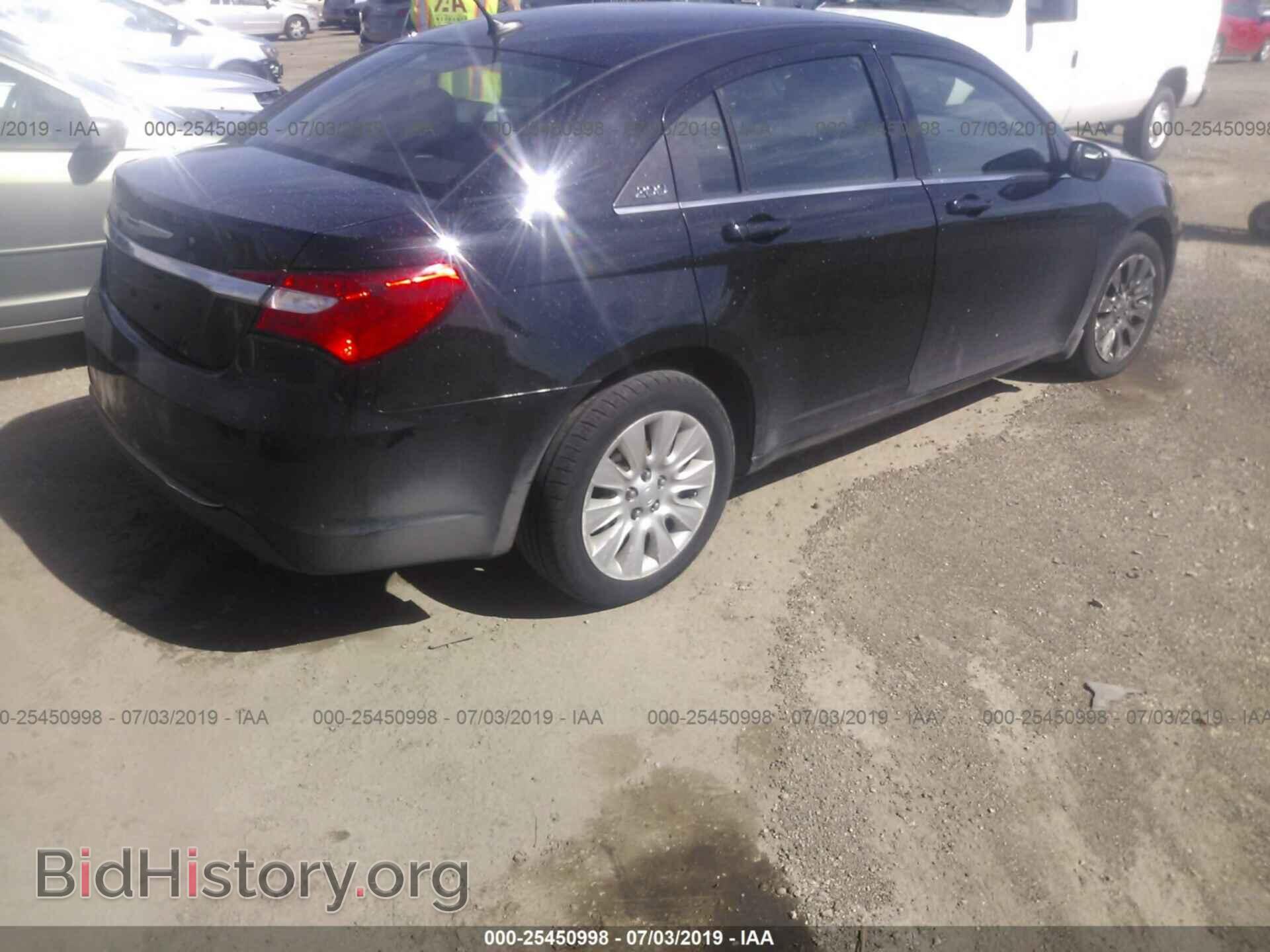 2013 CHRYSLER 200 - VIN: 1C3CCBAB7DN560904 - Photo 4