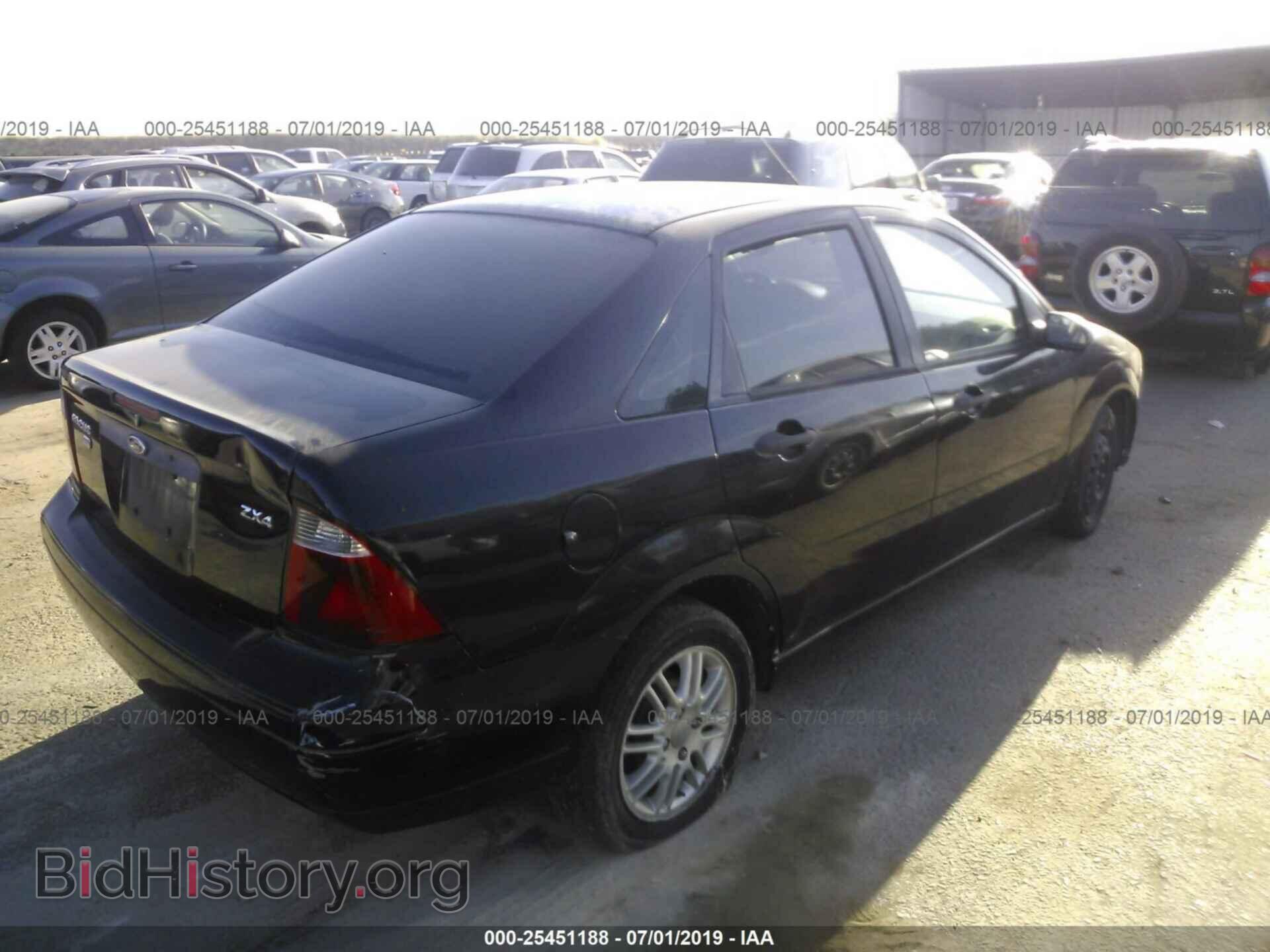 2005 FORD FOCUS - VIN: 1FAFP34N45W294235 - Фото 4