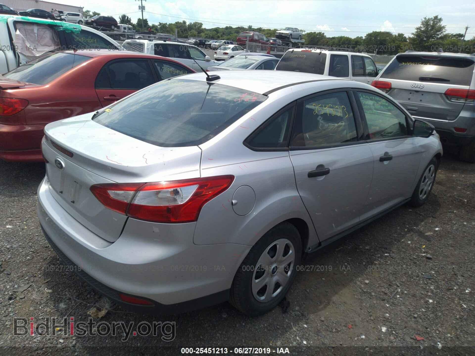 2012 FORD FOCUS - VIN: 1FAHP3E27CL149752 - Фото 4