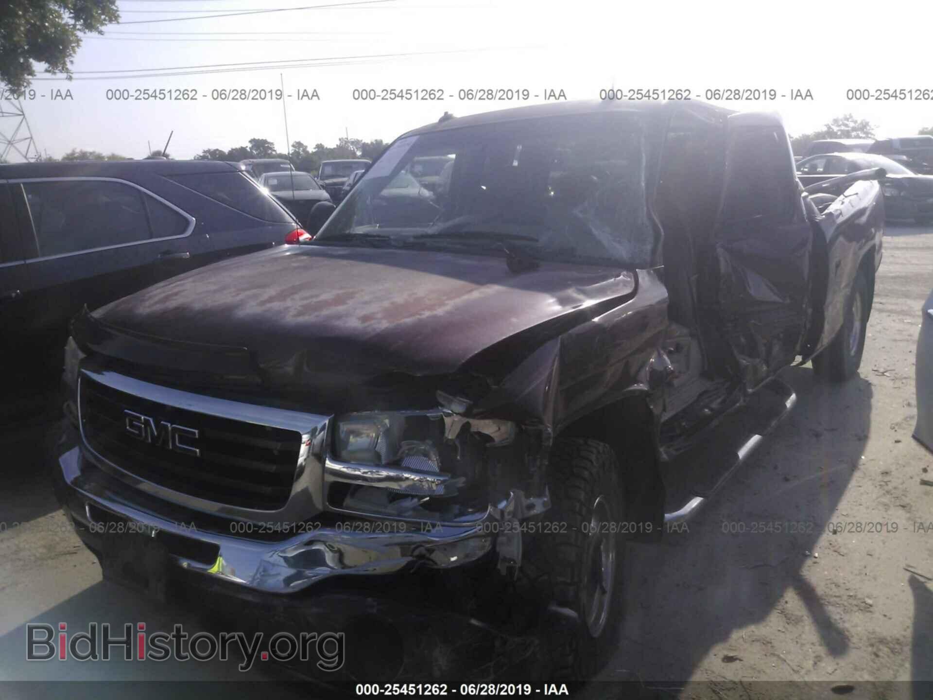2003 GMC NEW SIERRA - VIN: 1GTEK19T33E305891 - Фото 2