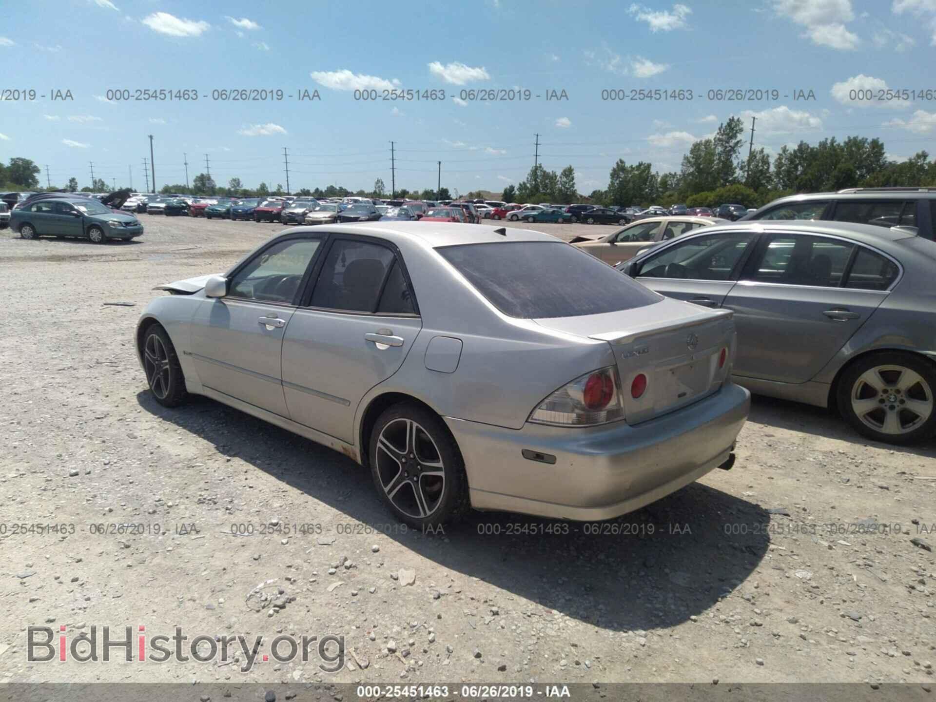 2001 LEXUS IS - VIN: JTHBD182810016990 - Photo 3