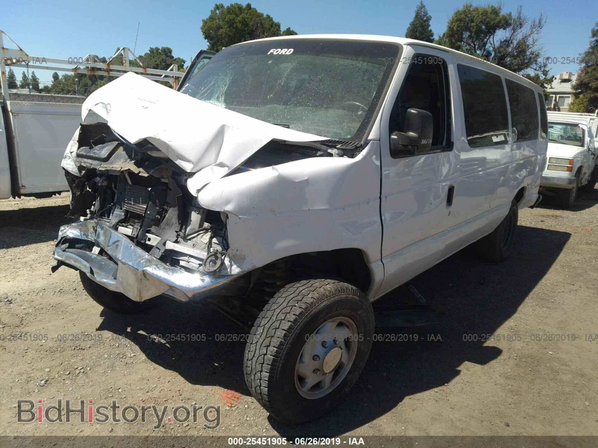 2011 FORD ECONOLINE - VIN: 1FBSS3BL8BDA09055 - Фото 2