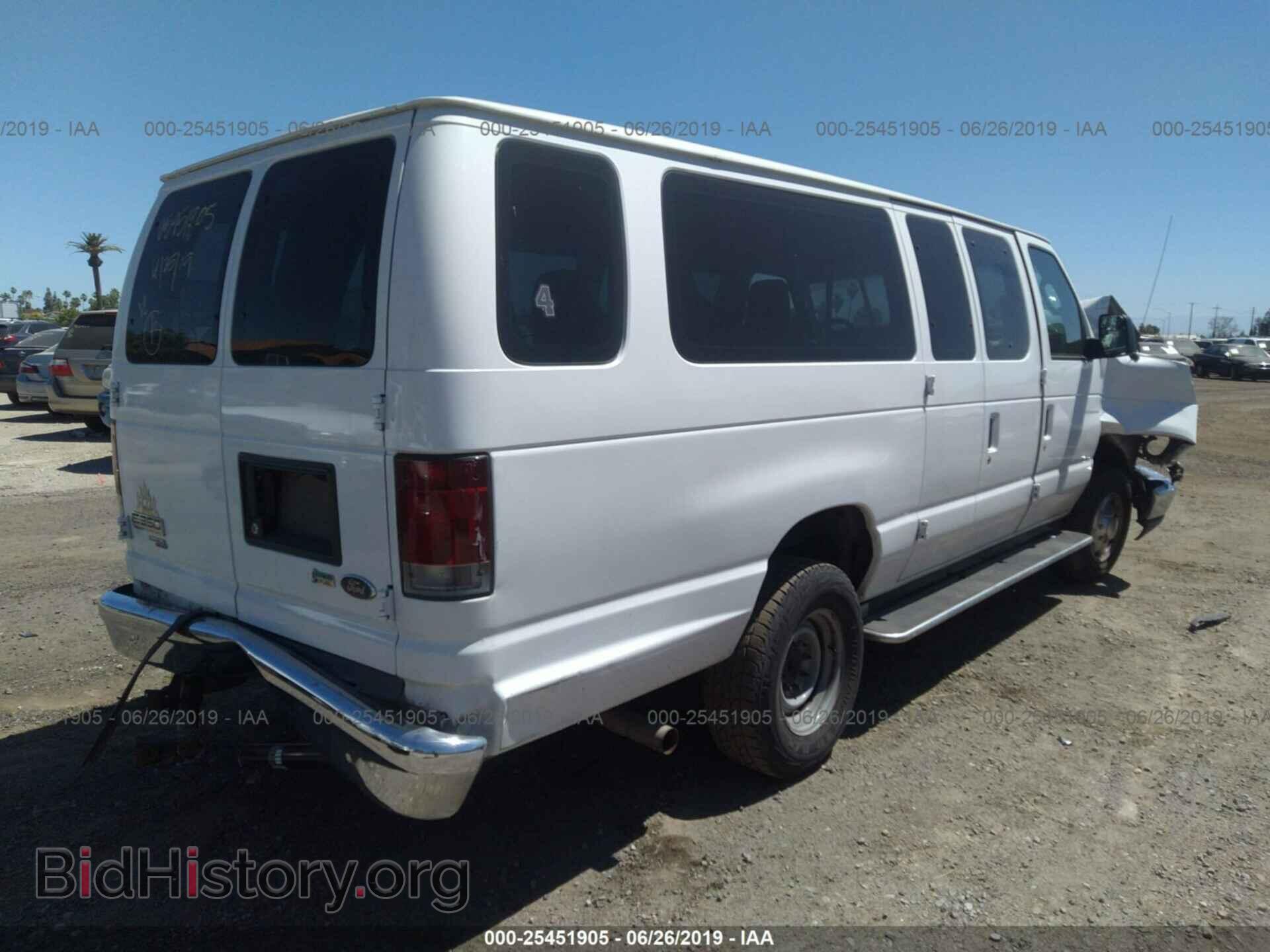 2011 FORD ECONOLINE - VIN: 1FBSS3BL8BDA09055 - Фото 4