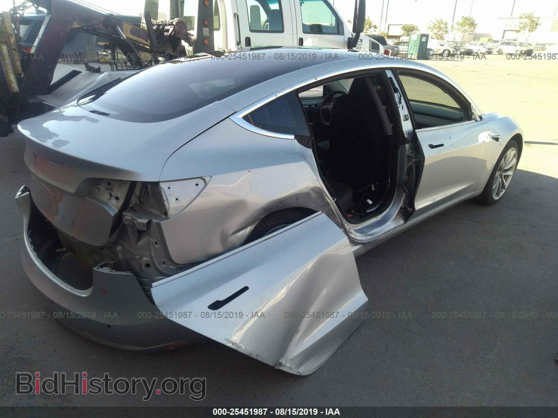 2018 TESLA MODEL 3 - VIN: 5YJ3E1EA3JF048360 - Photo 4