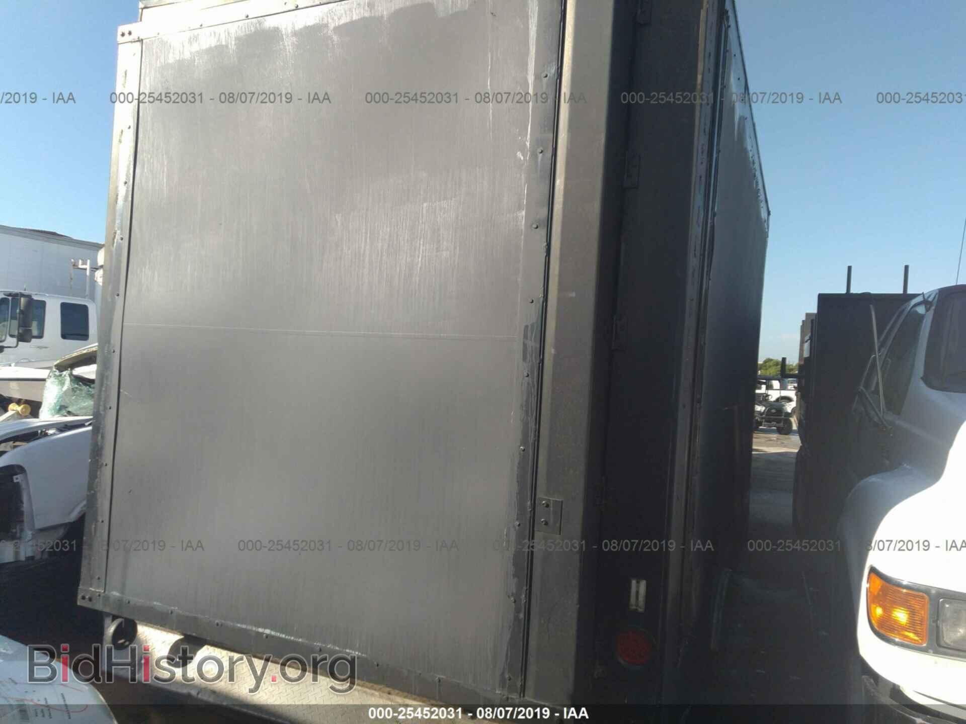 2005 FORD ECONOLINE - VIN: 1FDWE35L35HA17752 - Фото 4